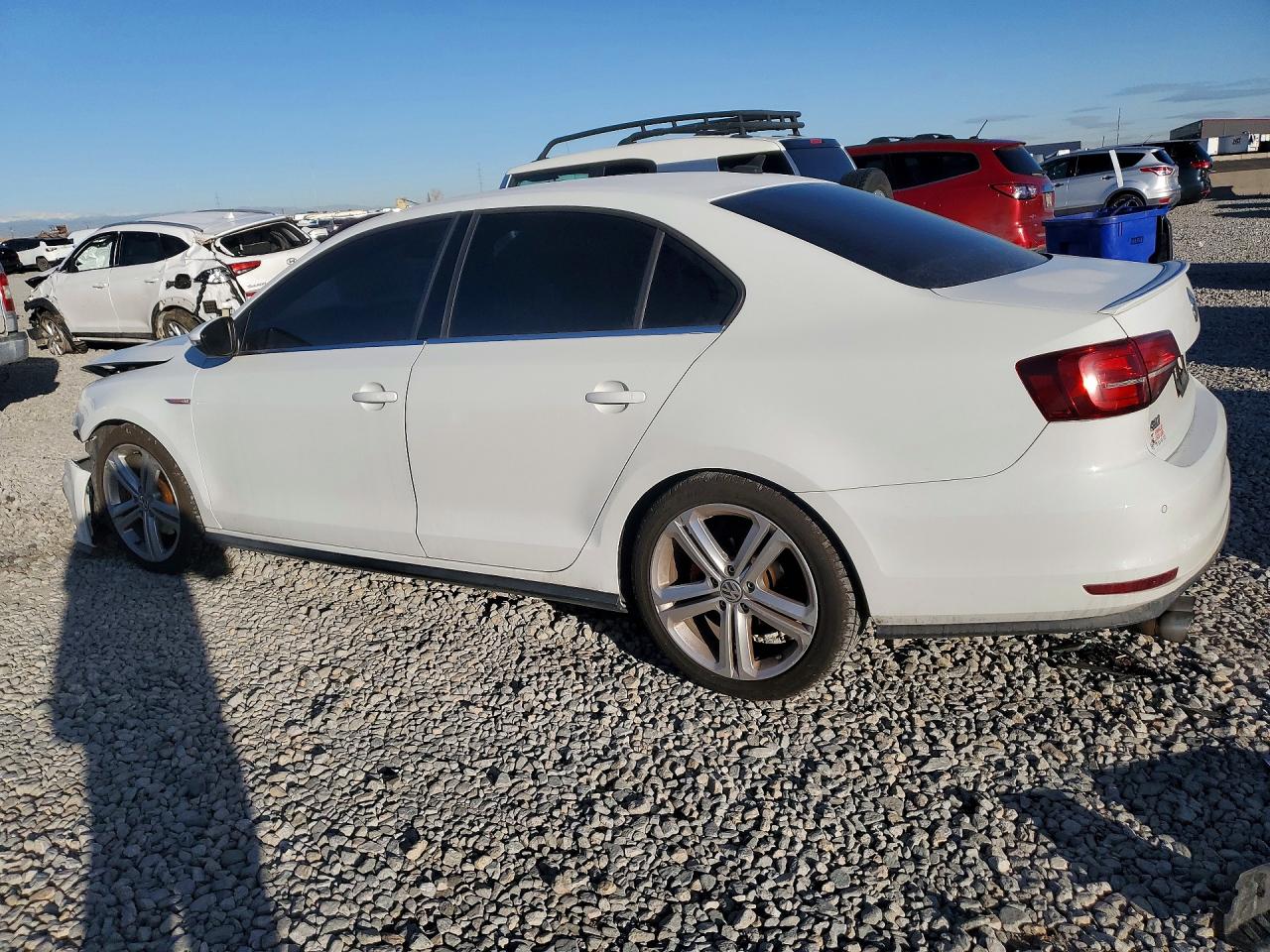 2017 VOLKSWAGEN JETTA GLI photo 2