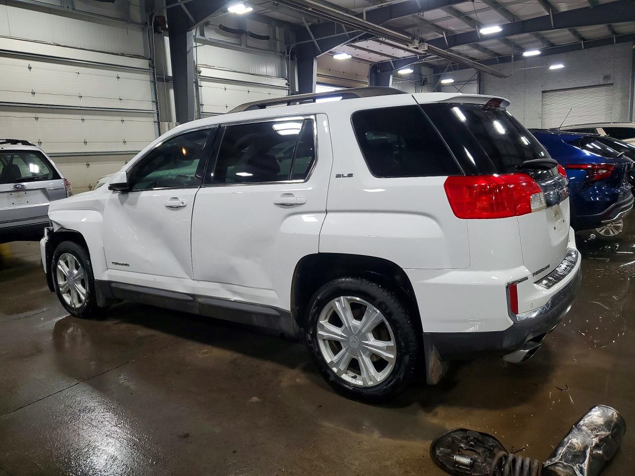 2017 GMC TERRAIN SLE photo 3