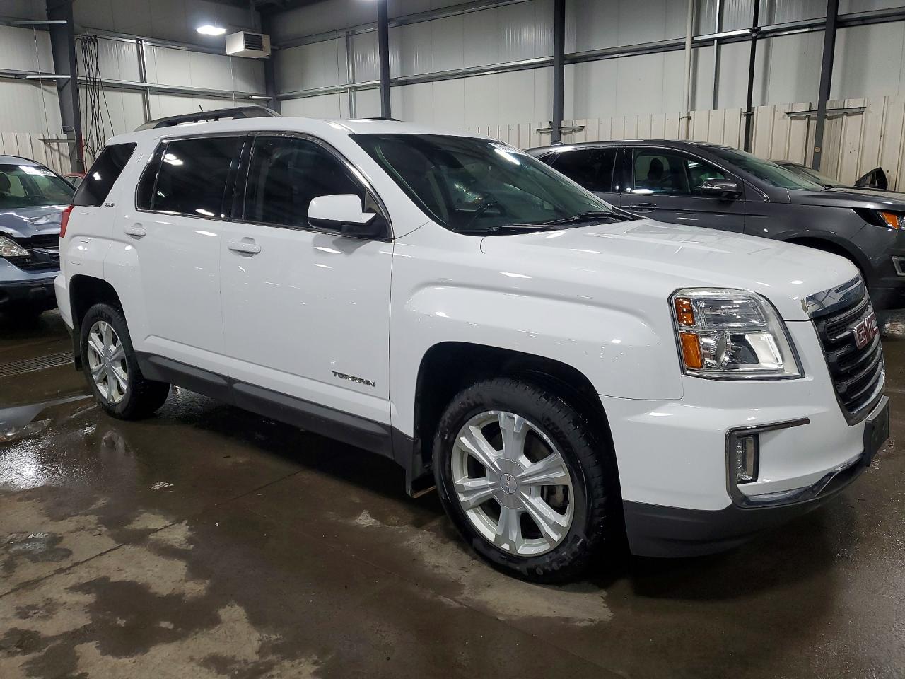 2017 GMC TERRAIN SLE photo 7