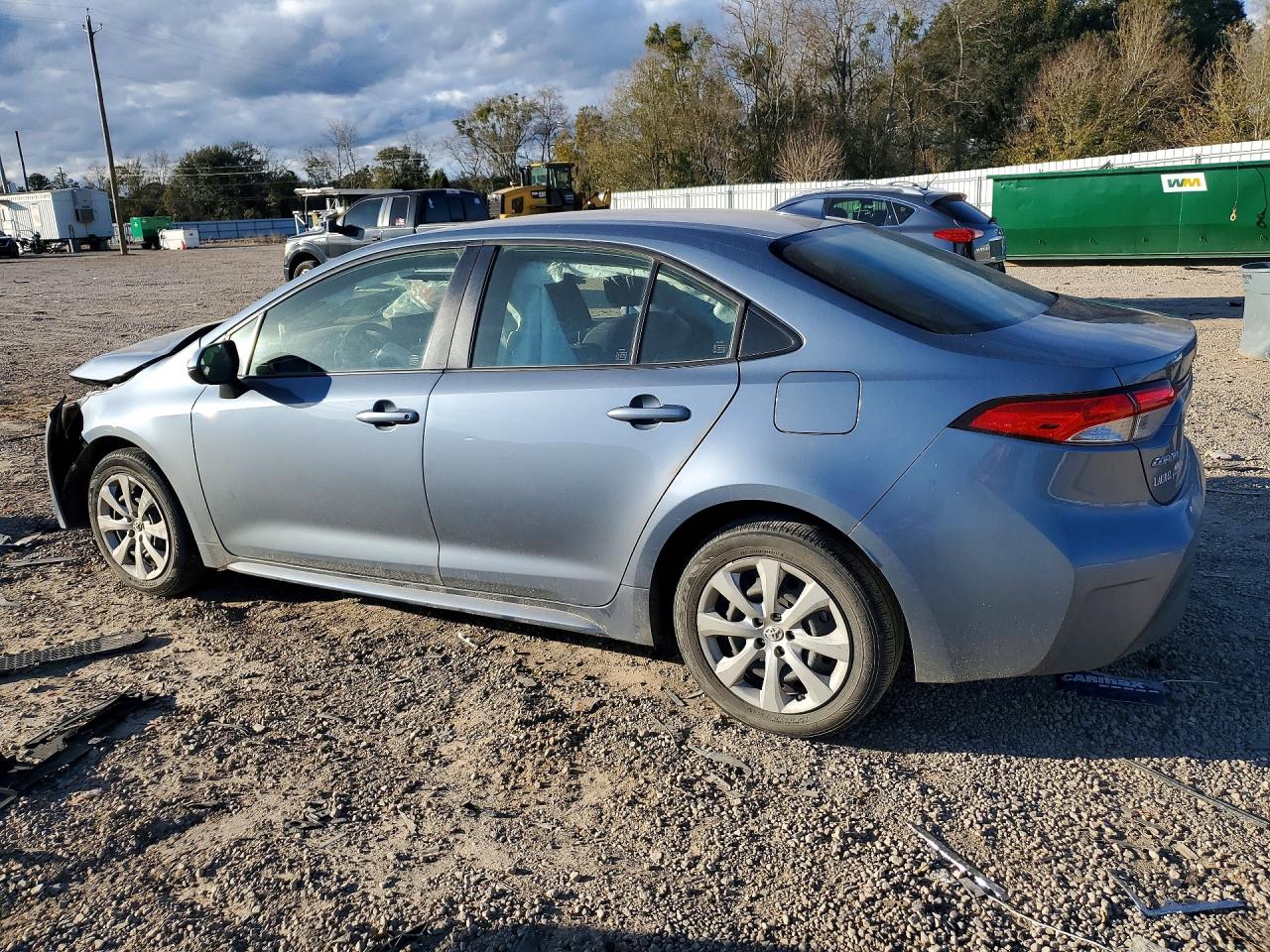 2023 TOYOTA COROLLA LE photo 2