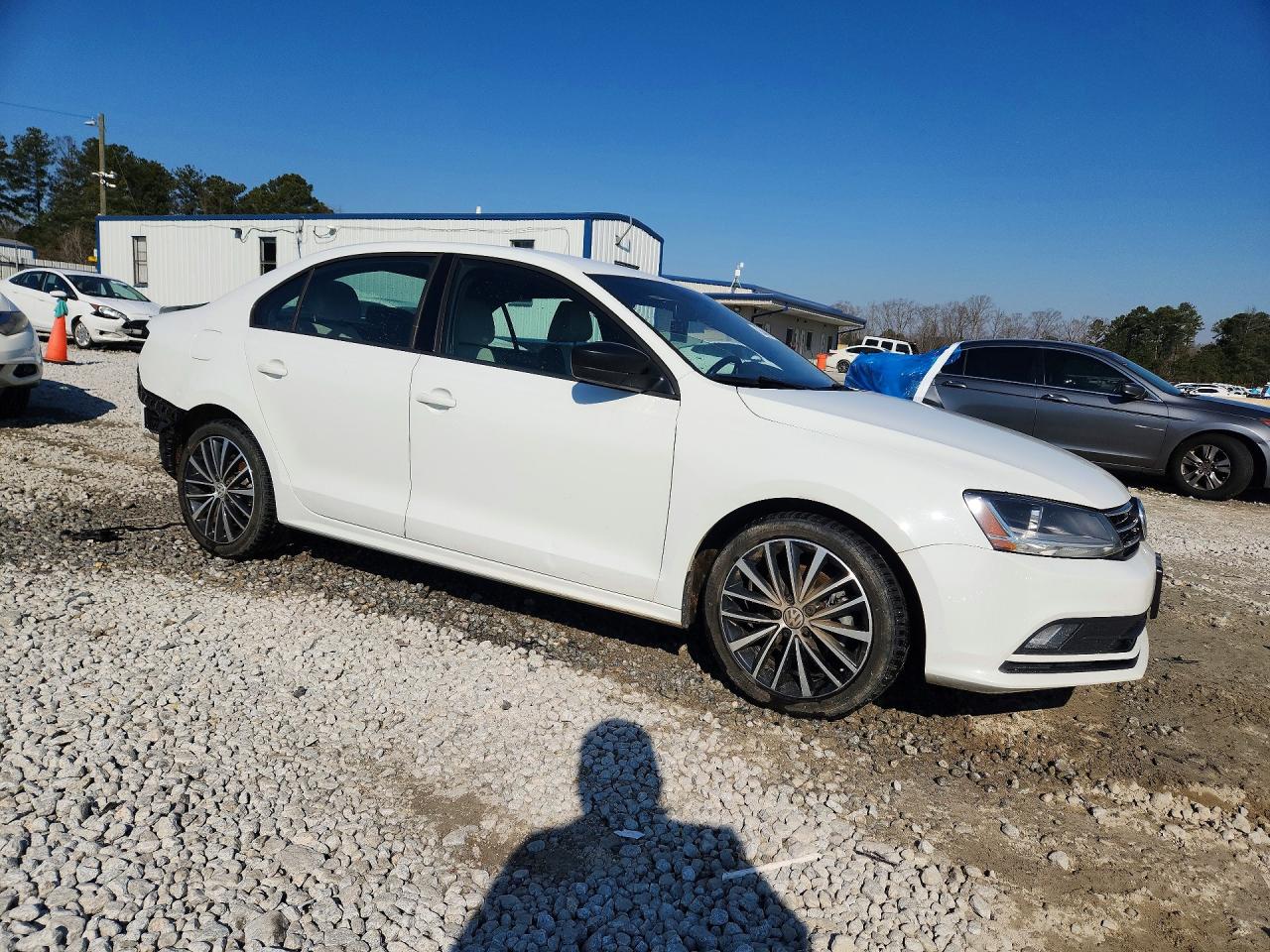 2017 VOLKSWAGEN JETTA SPORT photo 4