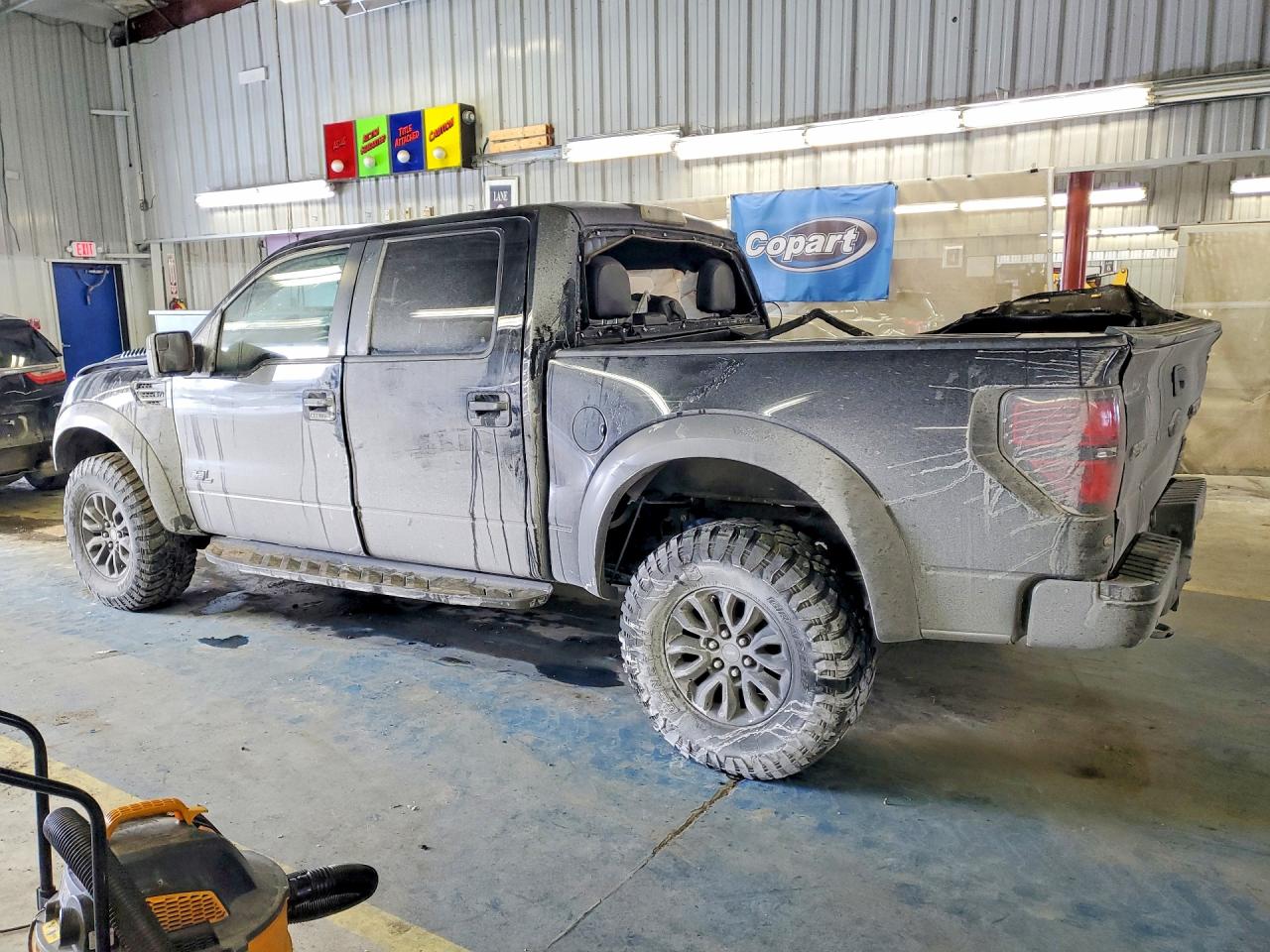 2013 FORD F150 SVT RAPTOR photo 2
