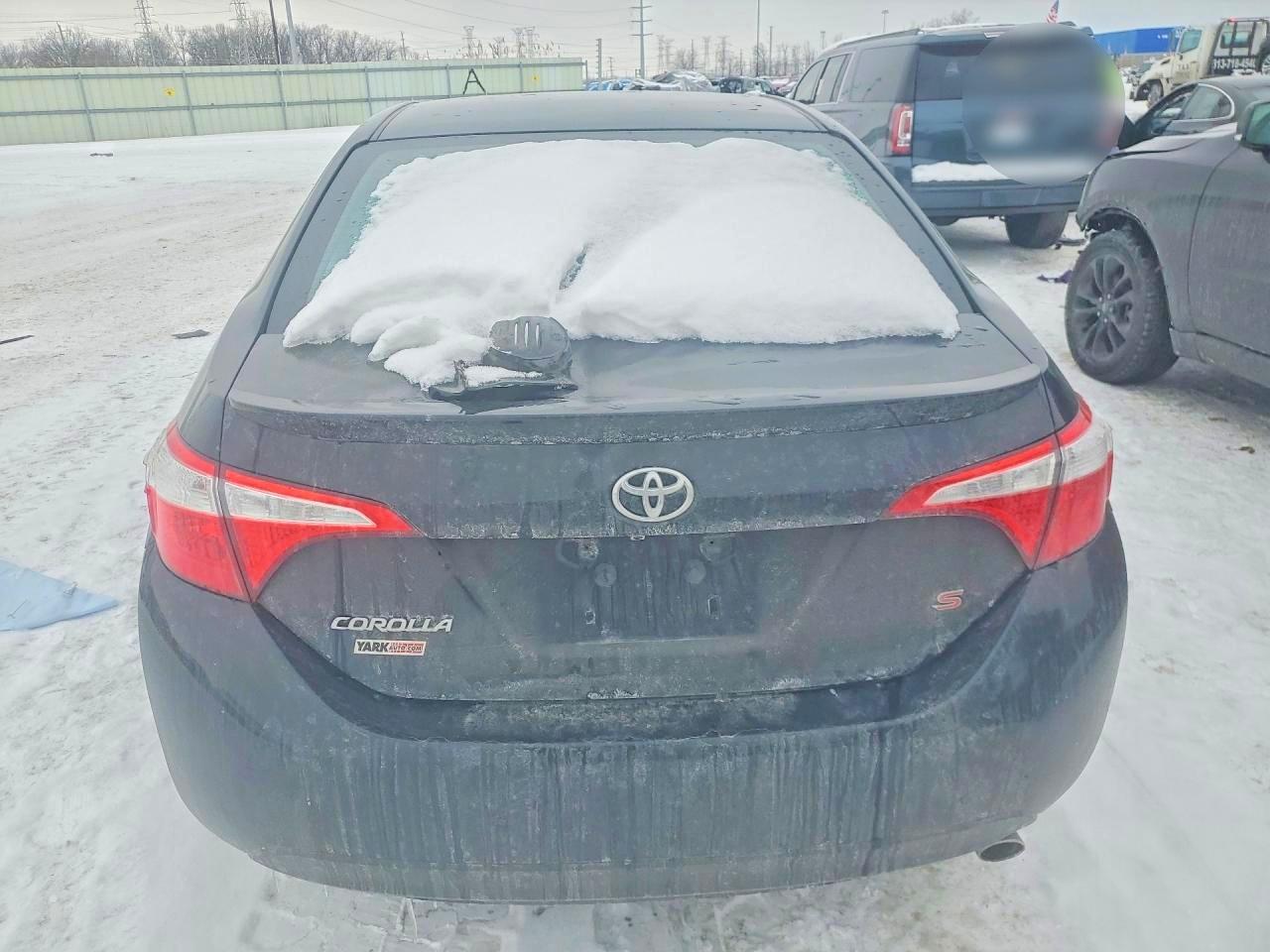 2015 TOYOTA COROLLA L photo 11