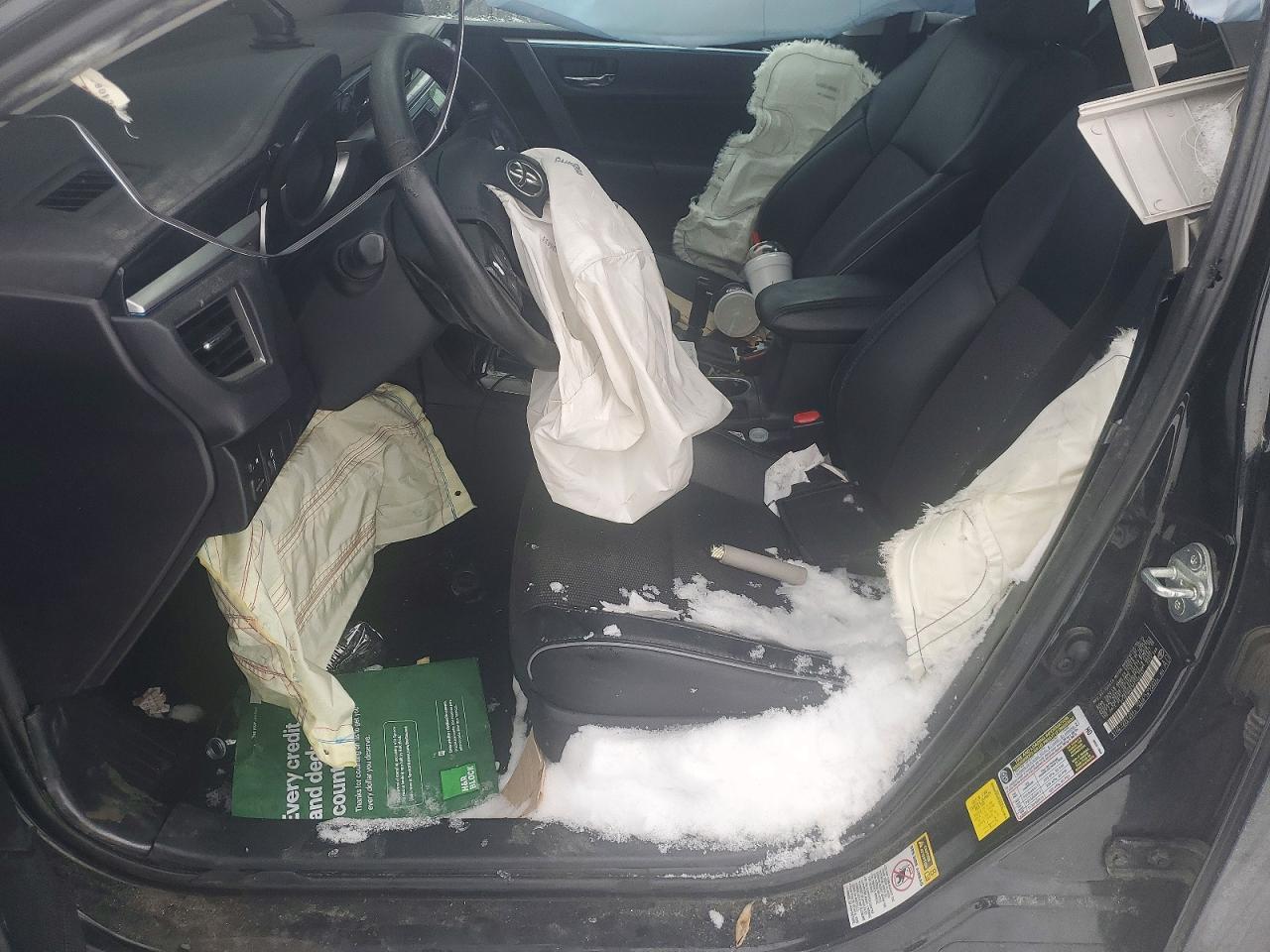 2015 TOYOTA COROLLA L photo 13