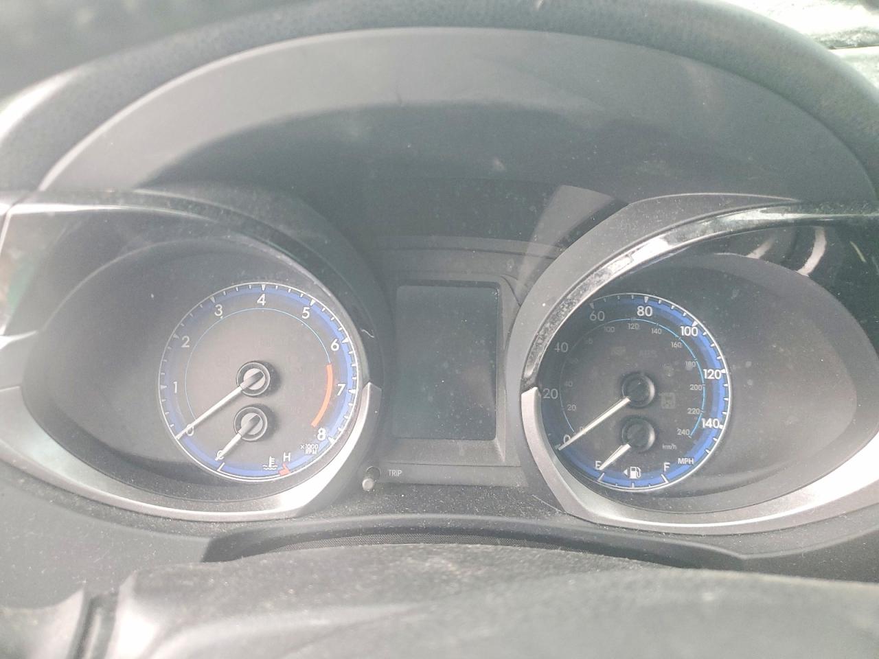 2015 TOYOTA COROLLA L photo 17