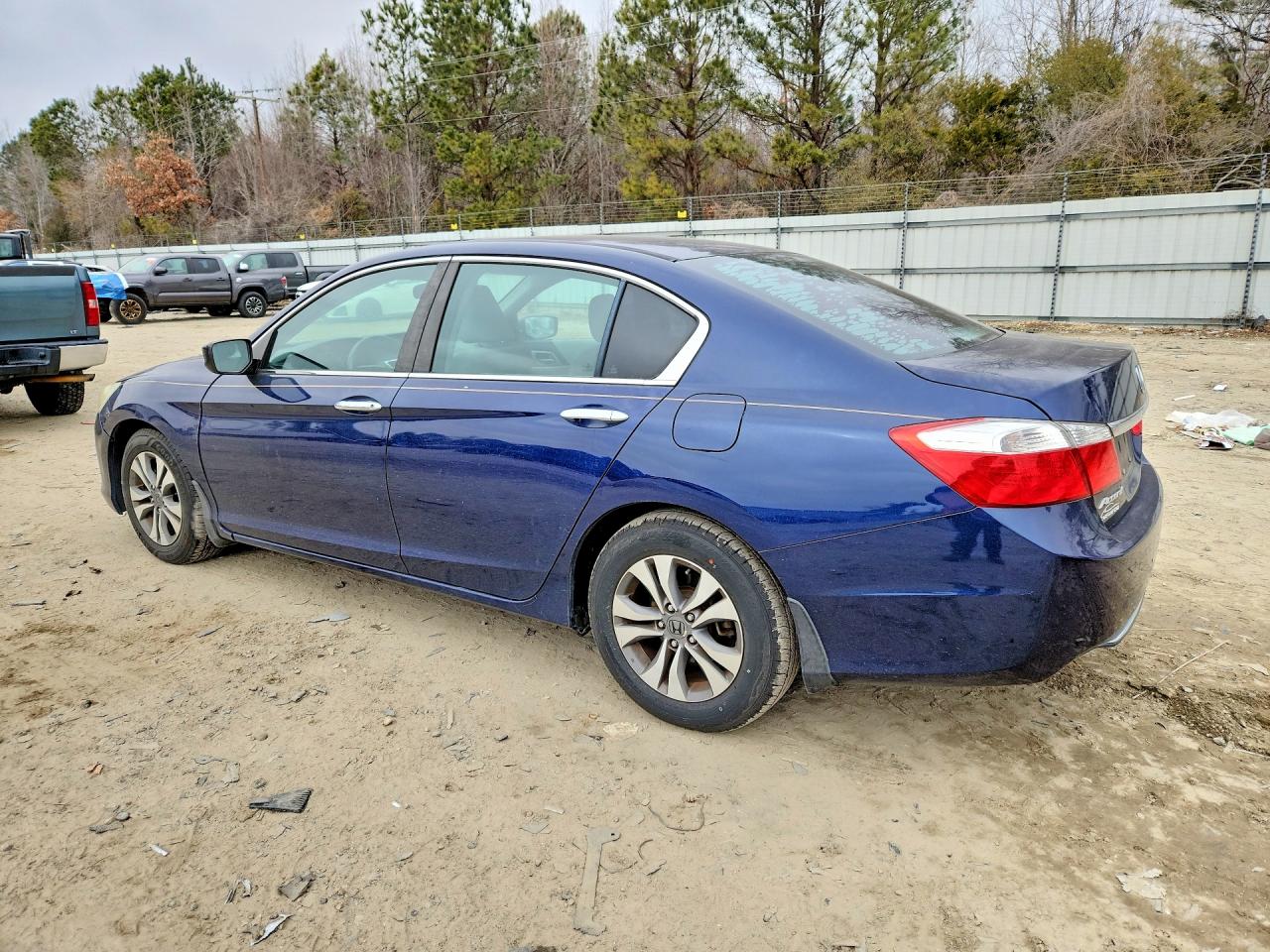 2015 HONDA ACCORD LX photo 3
