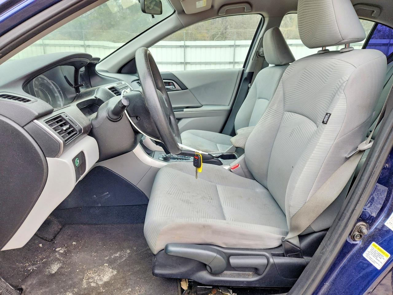 2015 HONDA ACCORD LX photo 13