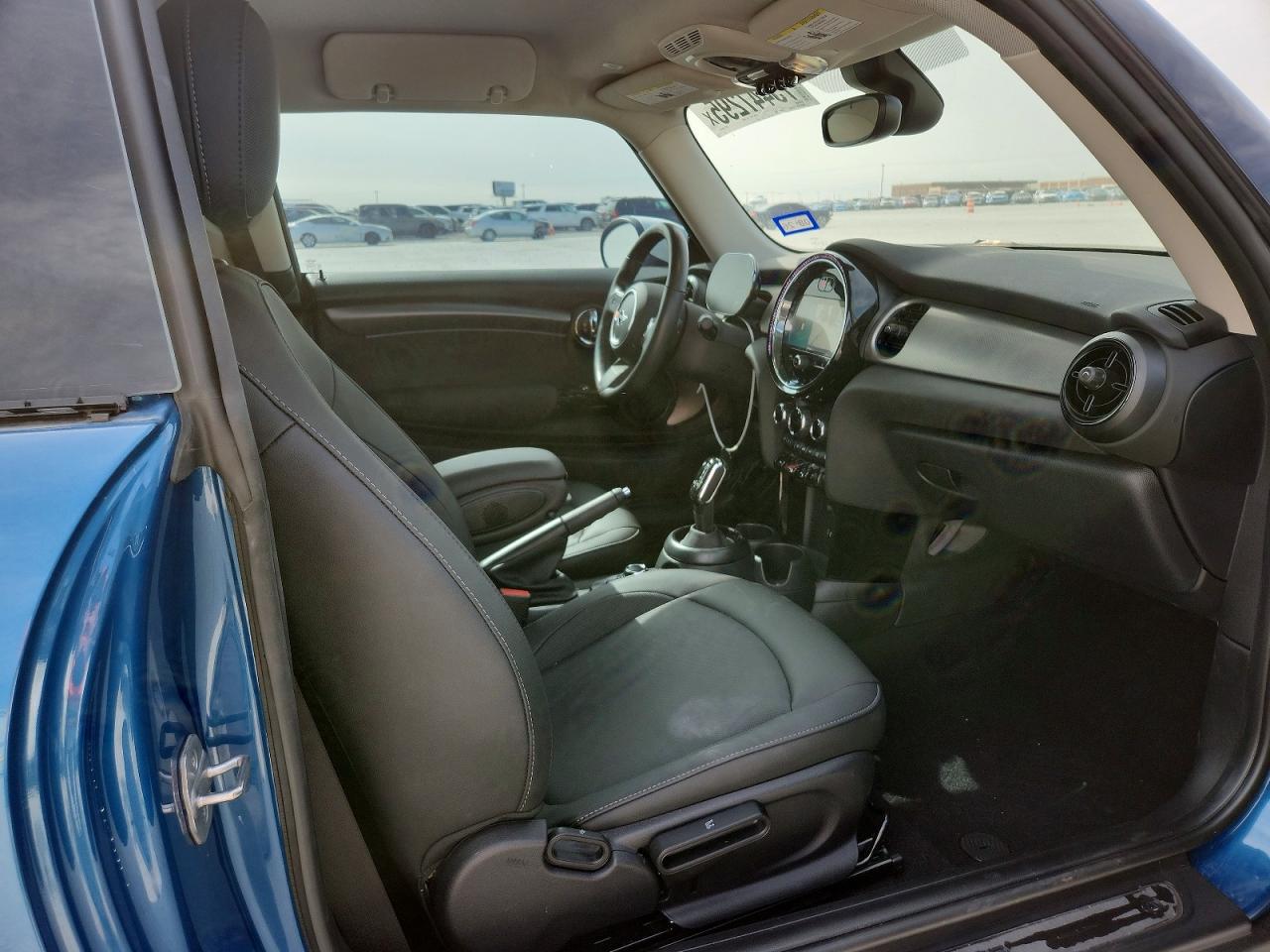 2024 MINI COOPER photo 19