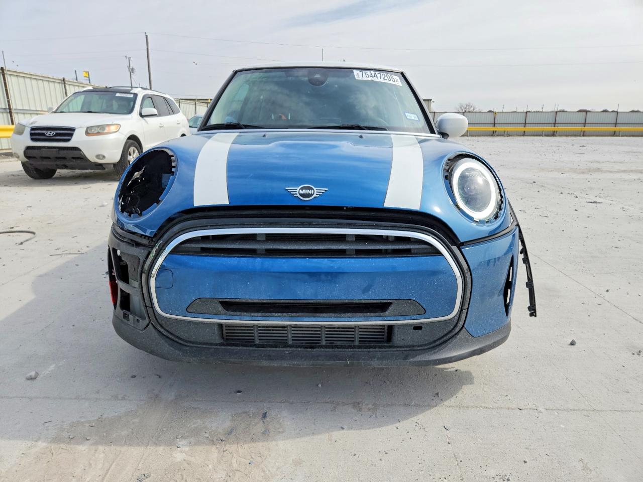 2024 MINI COOPER photo 9