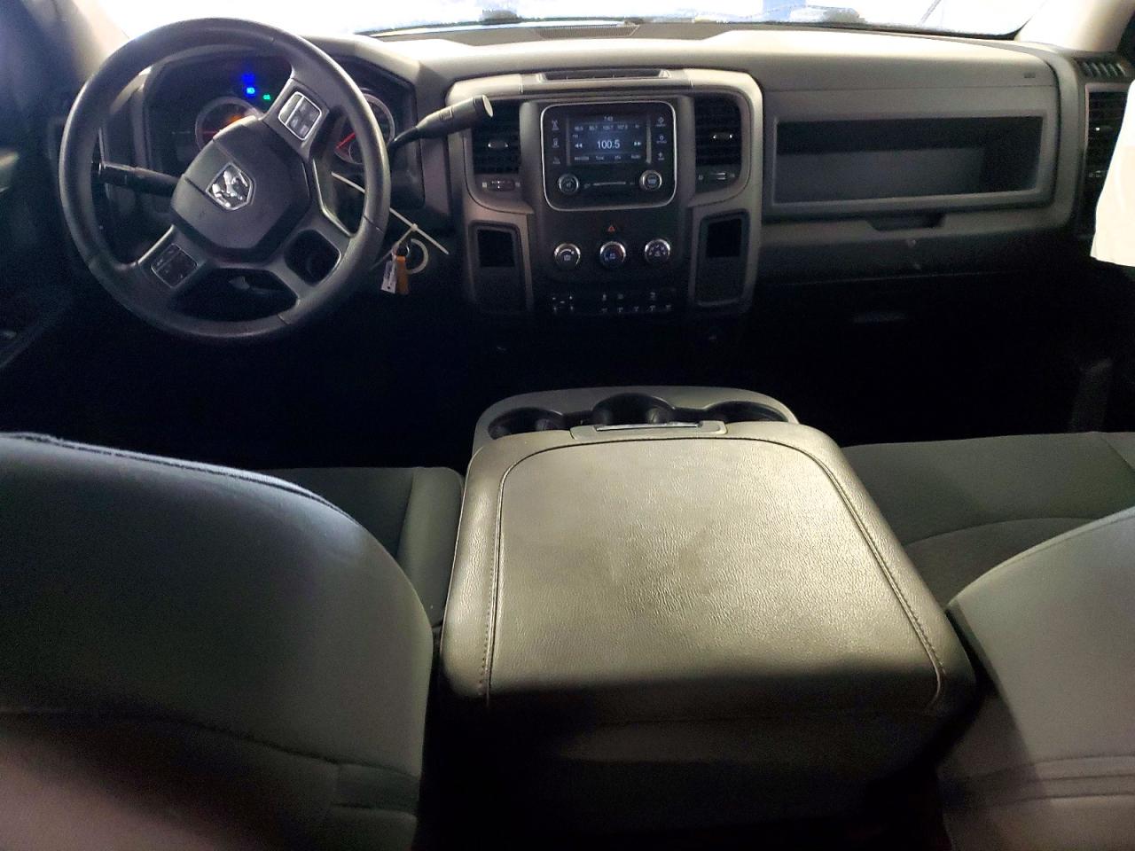 2018 RAM 2500 ST photo 15