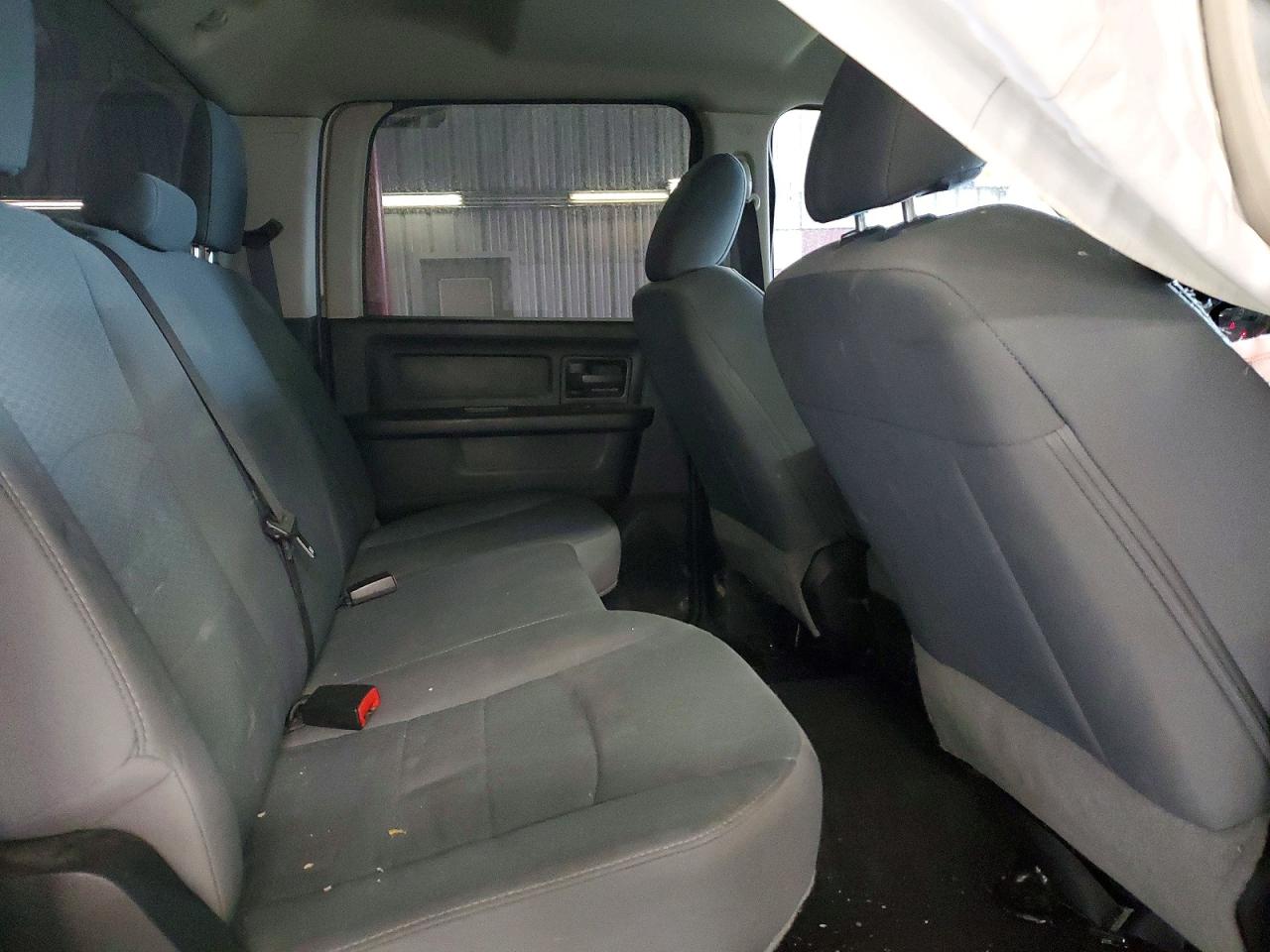2018 RAM 2500 ST photo 19