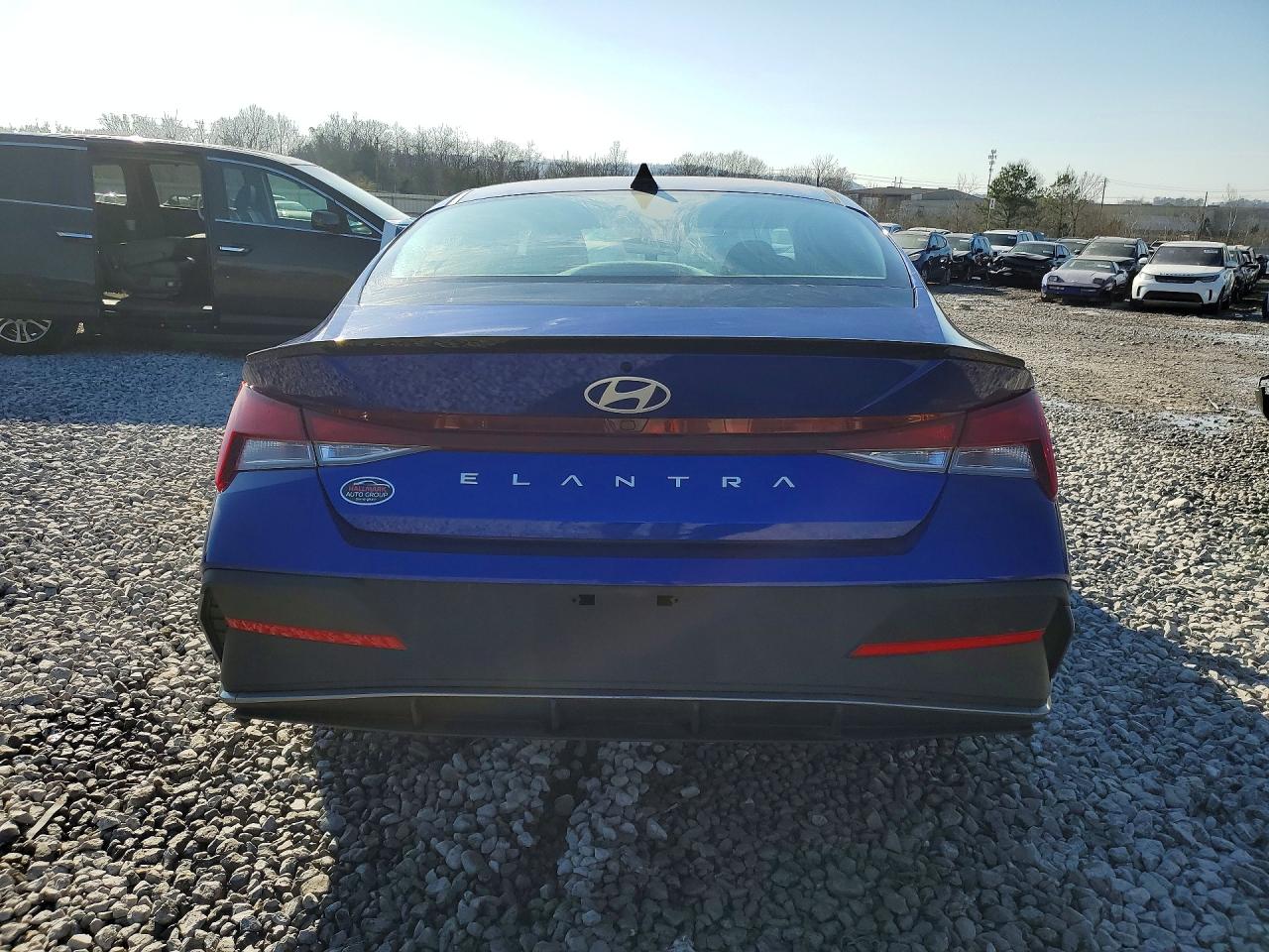 2025 HYUNDAI ELANTRA SEL SPORT photo 6