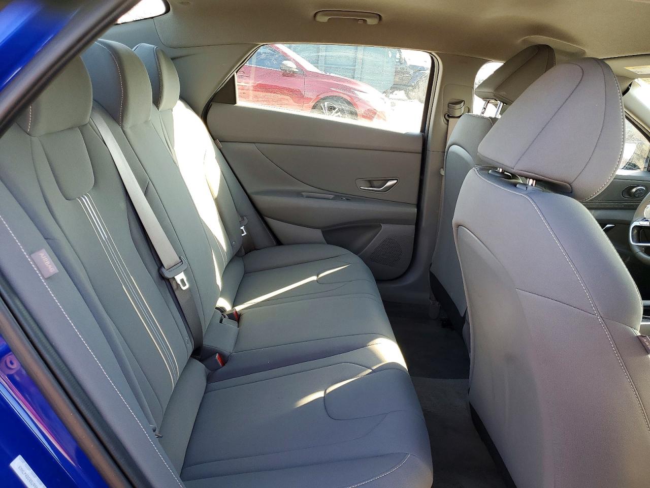 2025 HYUNDAI ELANTRA SEL SPORT photo 10