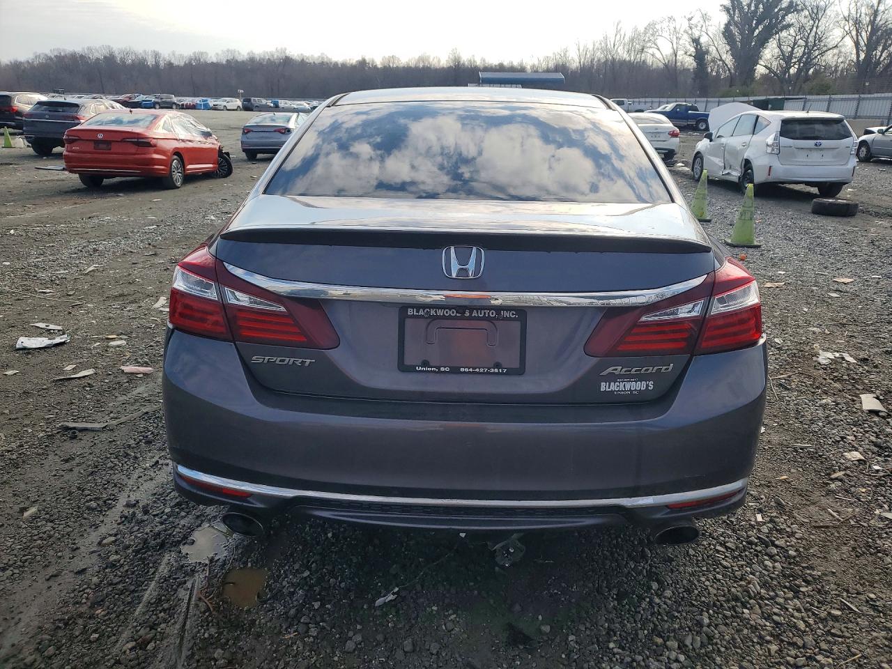 2017 HONDA ACCORD SPORT photo 6