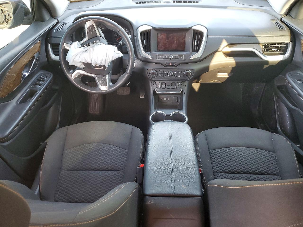 2018 GMC TERRAIN SLE photo 22