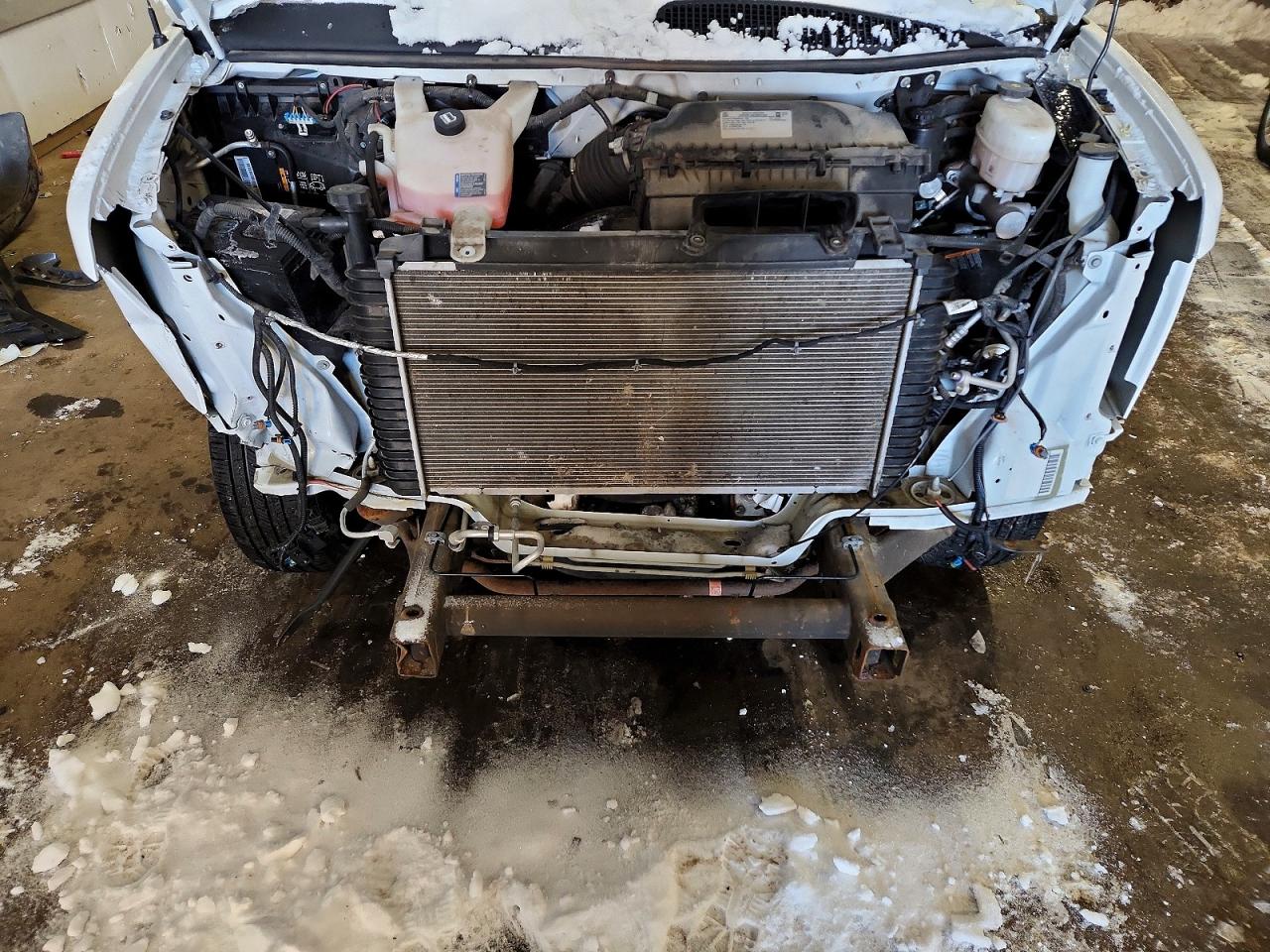 2023 GMC SAVANA G3500 LS photo 12