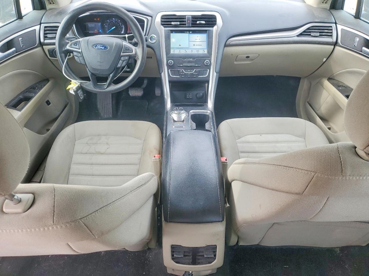 2019 FORD FUSION SE photo 8