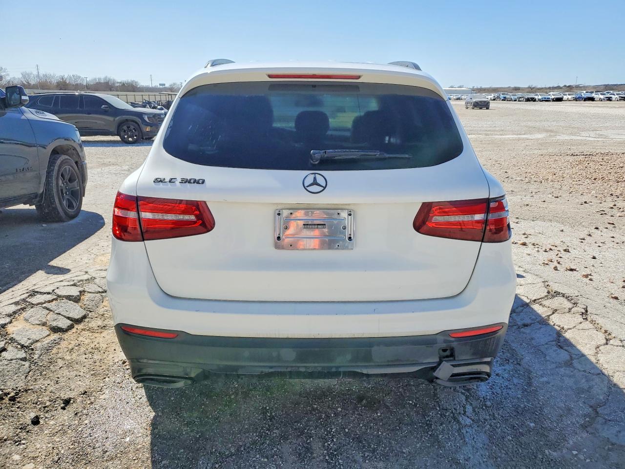 2017 MERCEDES-BENZ GLC 300 photo 16