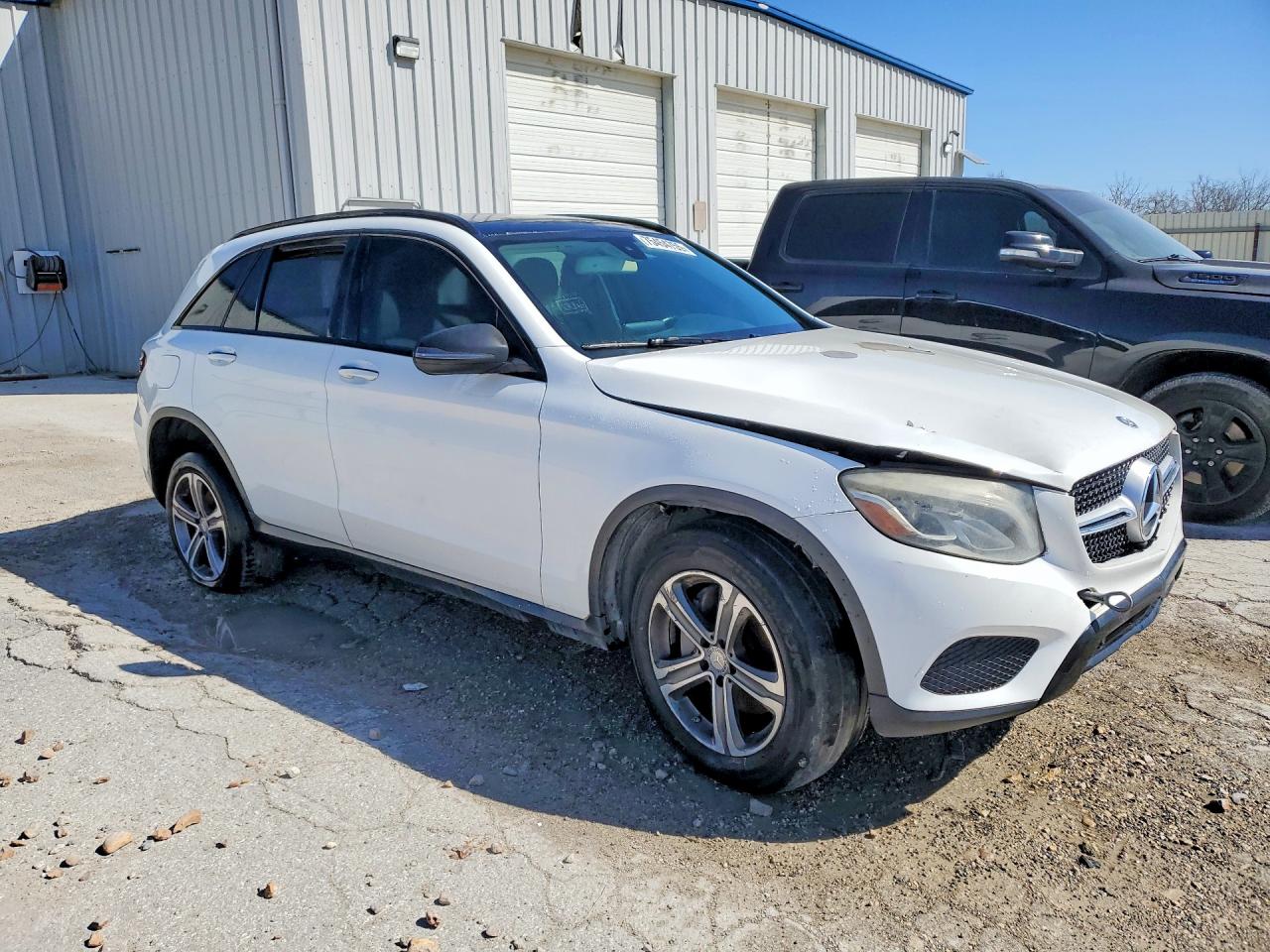 2017 MERCEDES-BENZ GLC 300 photo 10