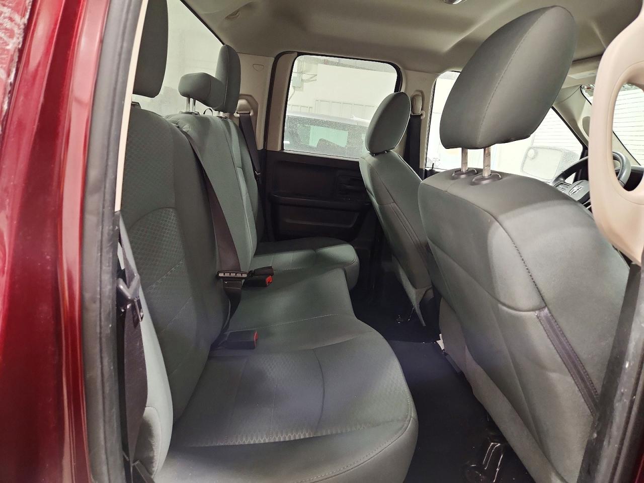 2016 RAM 1500 ST photo 10