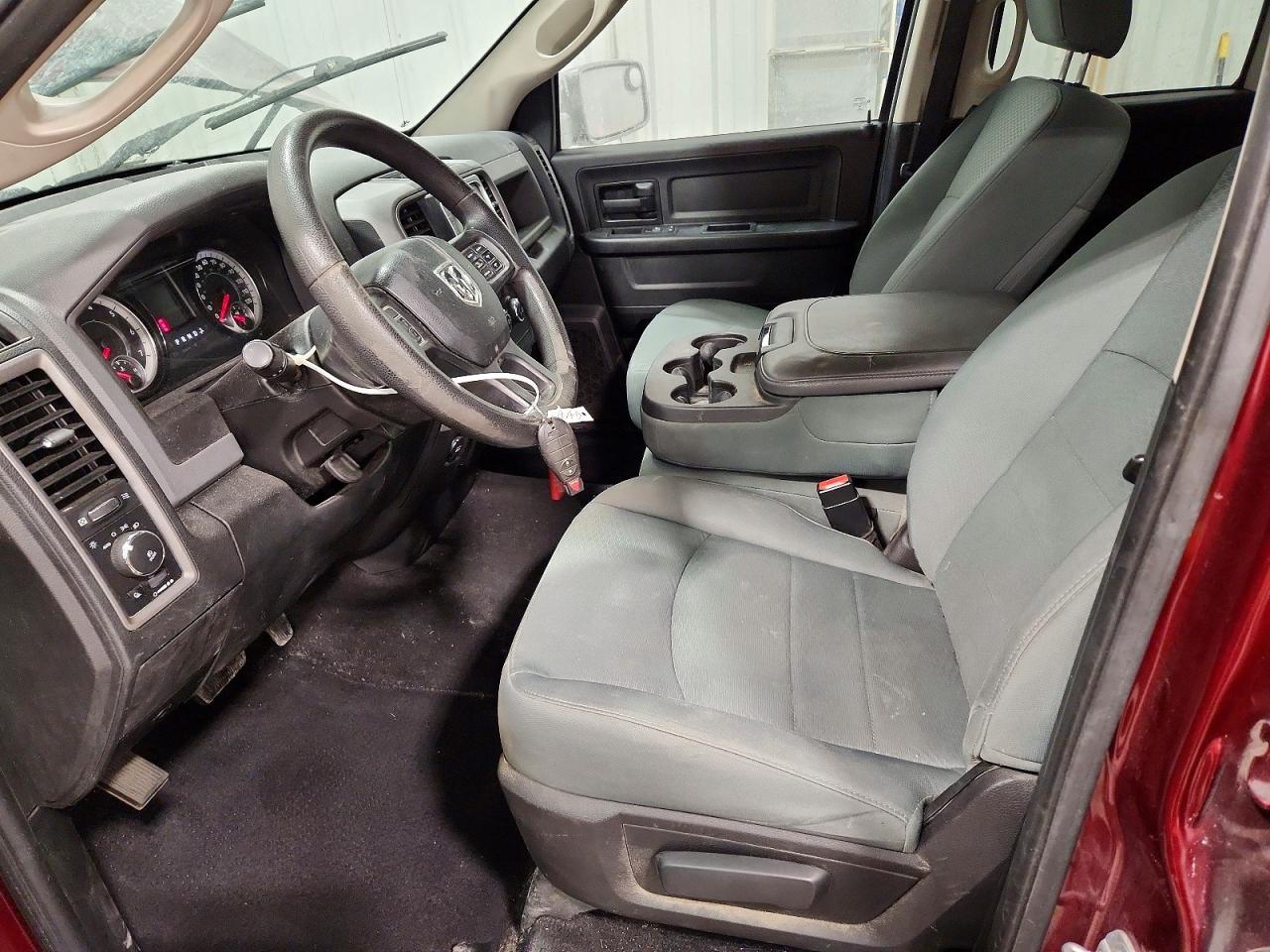 2016 RAM 1500 ST photo 7