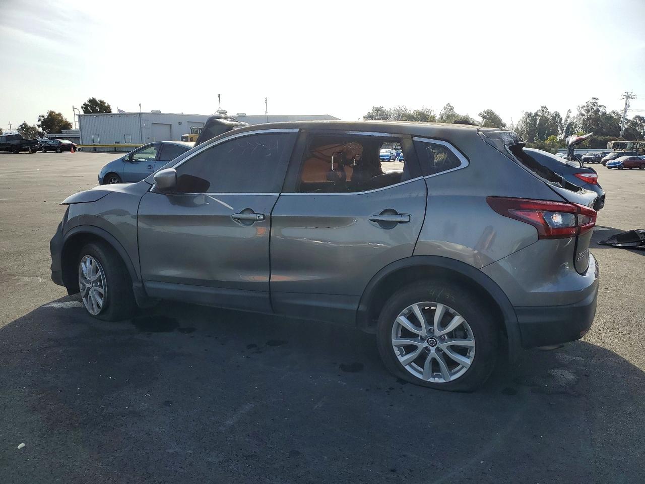2020 NISSAN ROGUE SPORT S photo 3