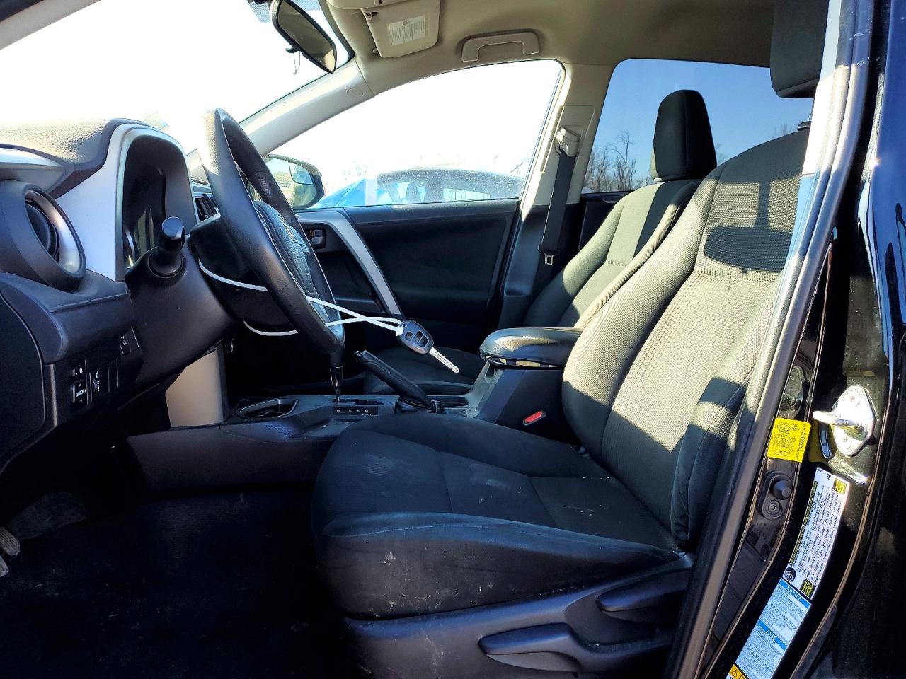 2016 TOYOTA RAV4 LE photo 19