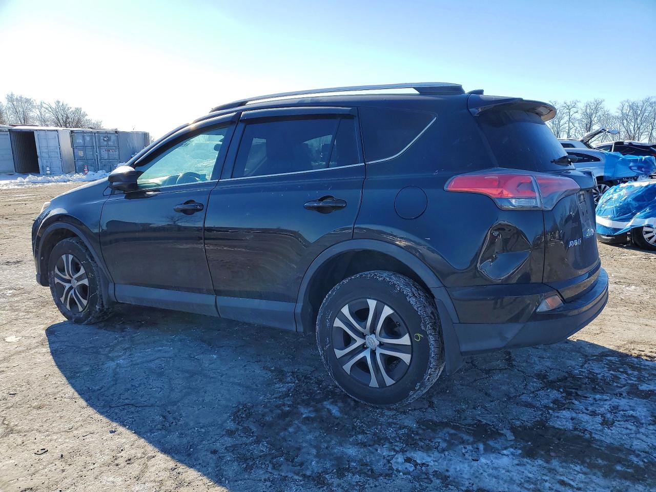 2016 TOYOTA RAV4 LE photo 4