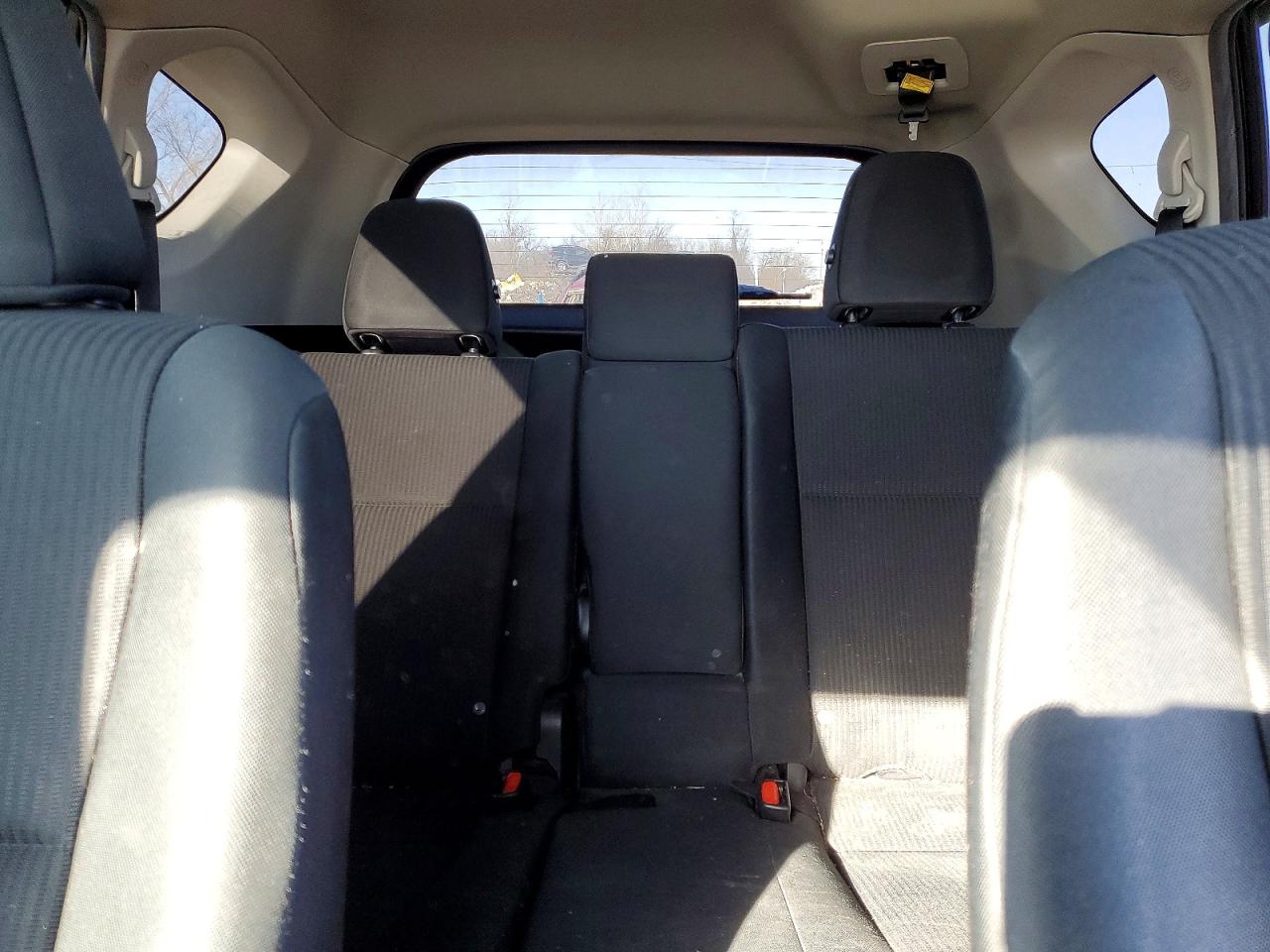 2016 TOYOTA RAV4 LE photo 28