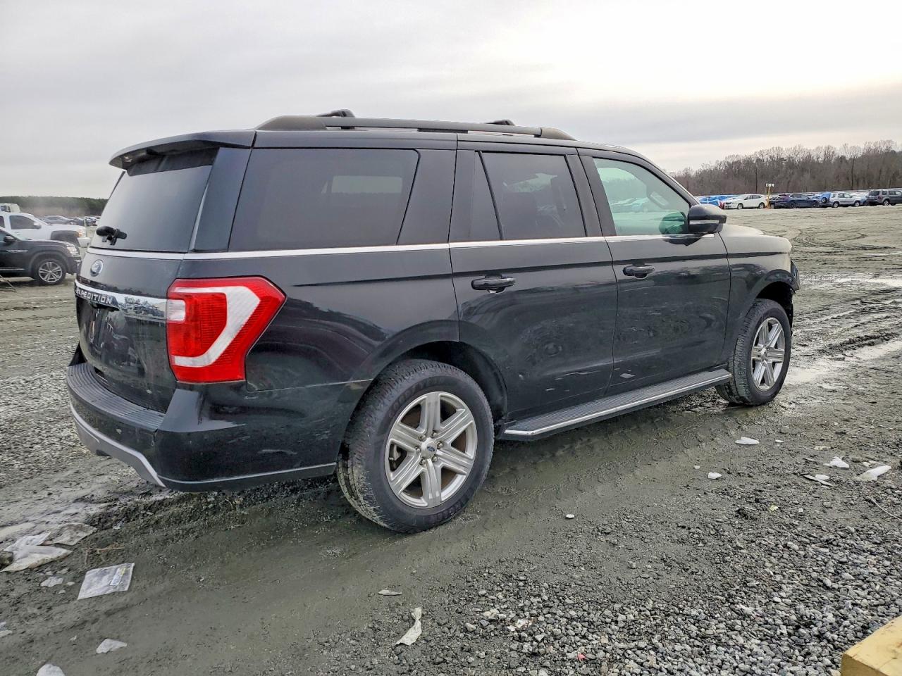 2018 FORD EXPEDITION XLT photo 3