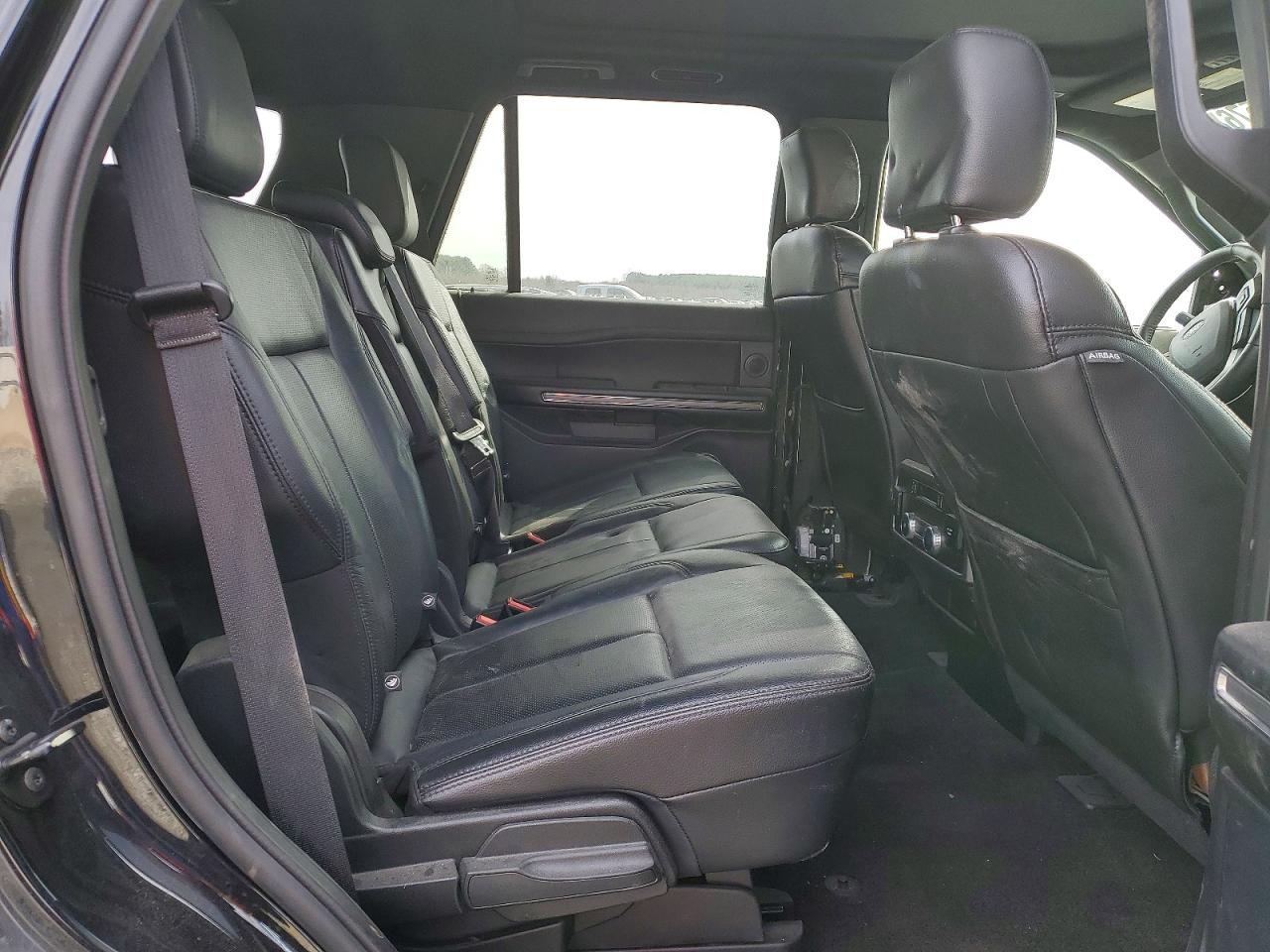 2018 FORD EXPEDITION XLT photo 11