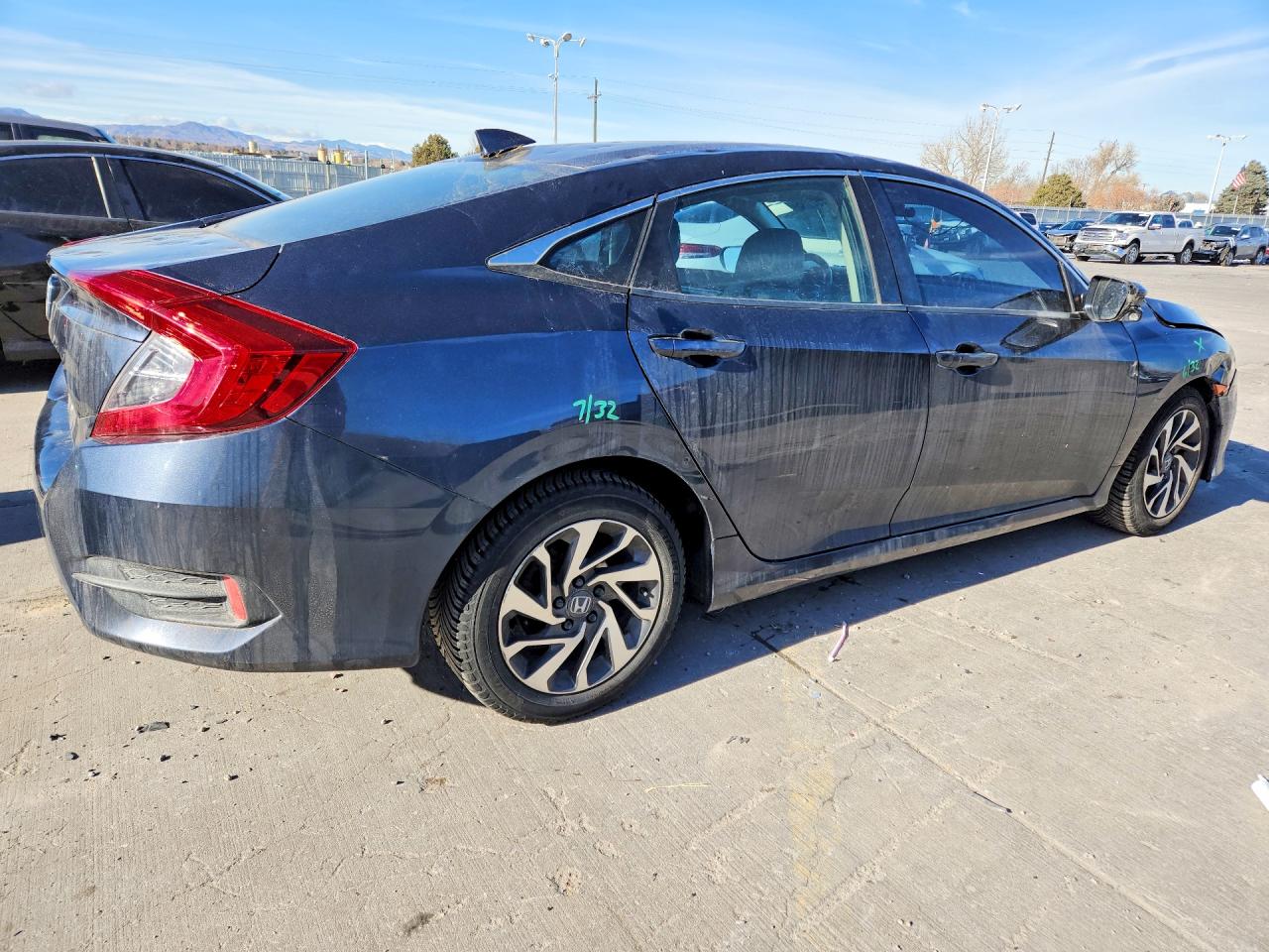 2017 HONDA CIVIC EX photo 3