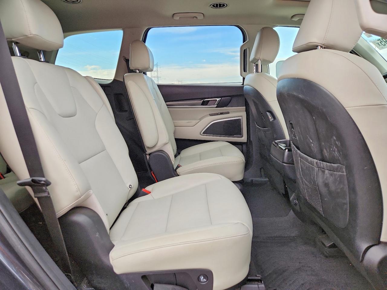 2021 KIA TELLURIDE S photo 11
