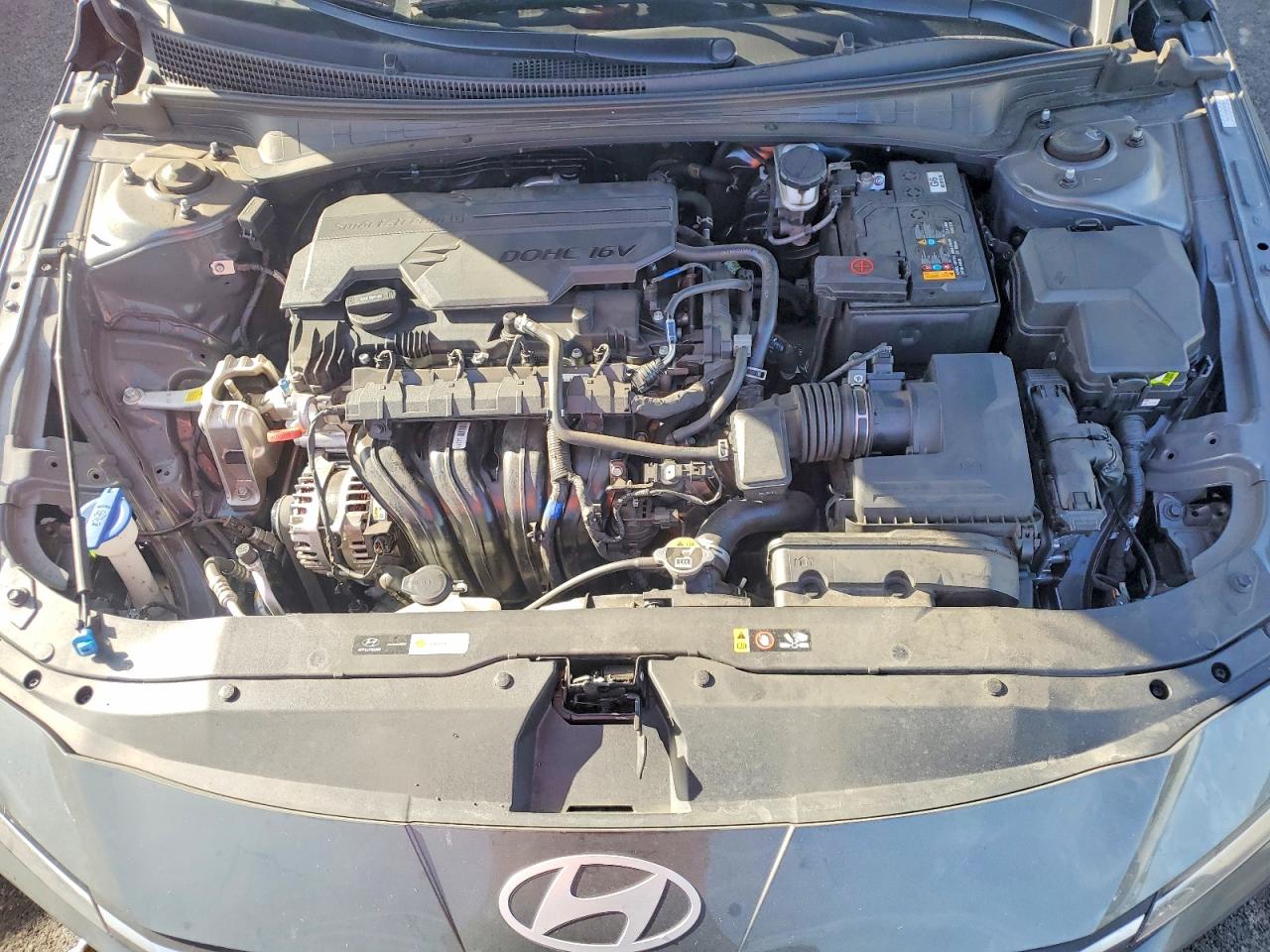 2024 HYUNDAI ELANTRA SEL photo 11