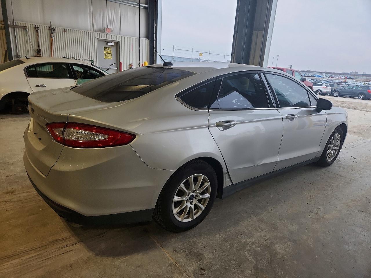 2015 FORD FUSION S photo 5