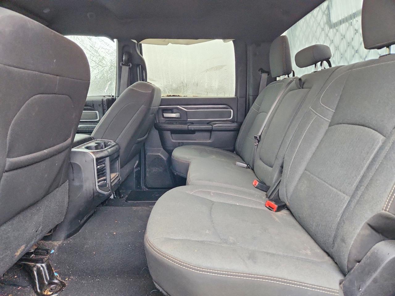2022 RAM 3500 photo 19