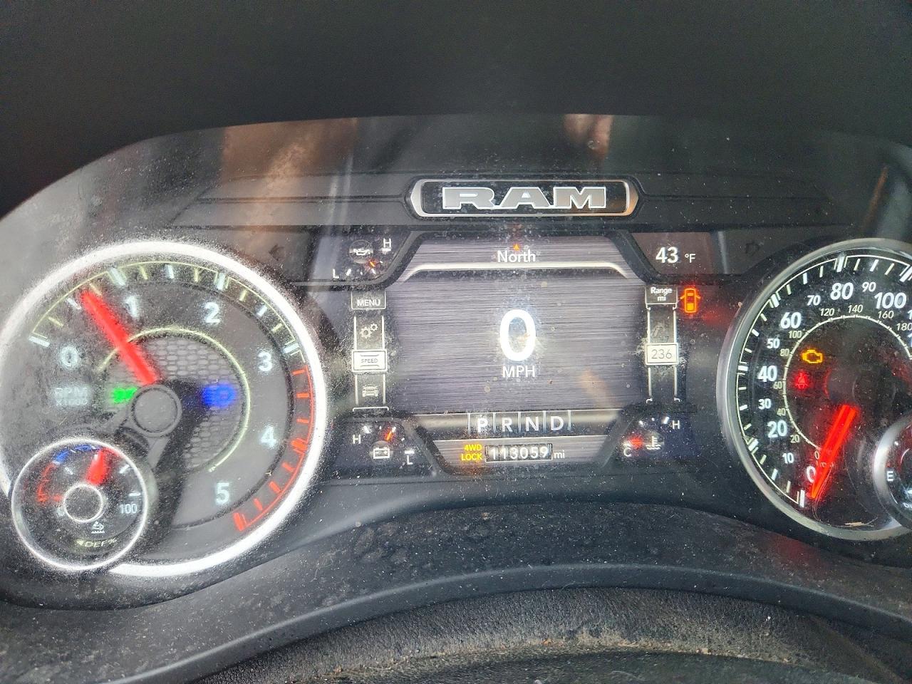 2022 RAM 3500 photo 17