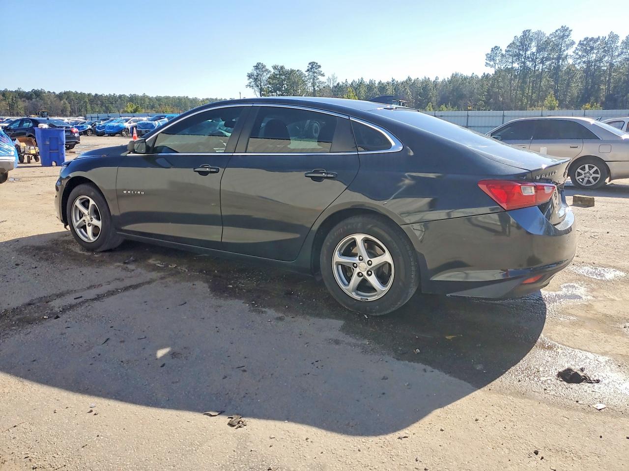 2017 CHEVROLET MALIBU LS photo 2