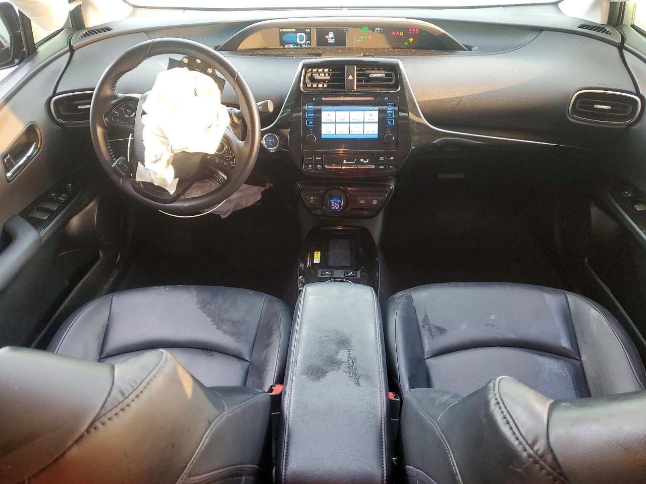 2019 TOYOTA PRIUS photo 8