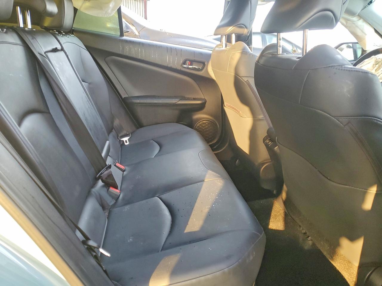 2019 TOYOTA PRIUS photo 10