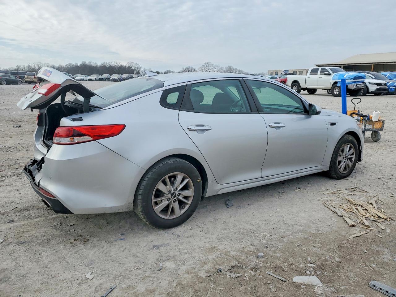 2018 KIA OPTIMA LX photo 5