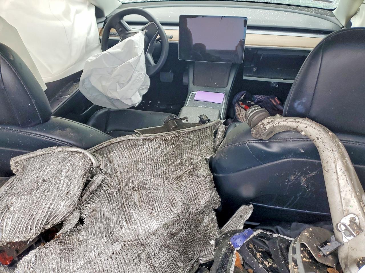 2023 TESLA MODEL 3 photo 8