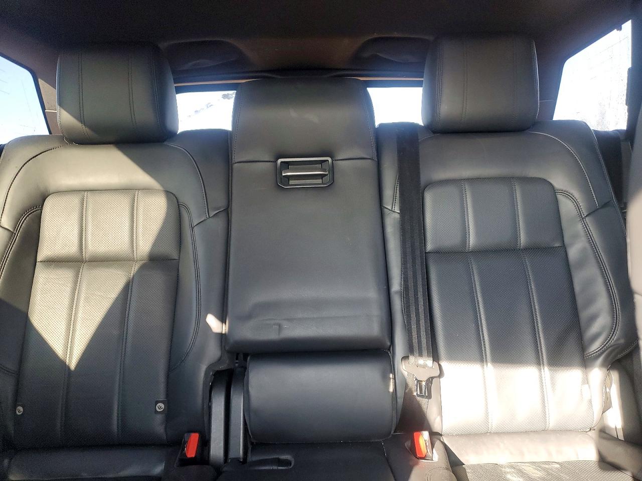 2018 LAND ROVER RANGE ROVER SPORT HSE photo 10