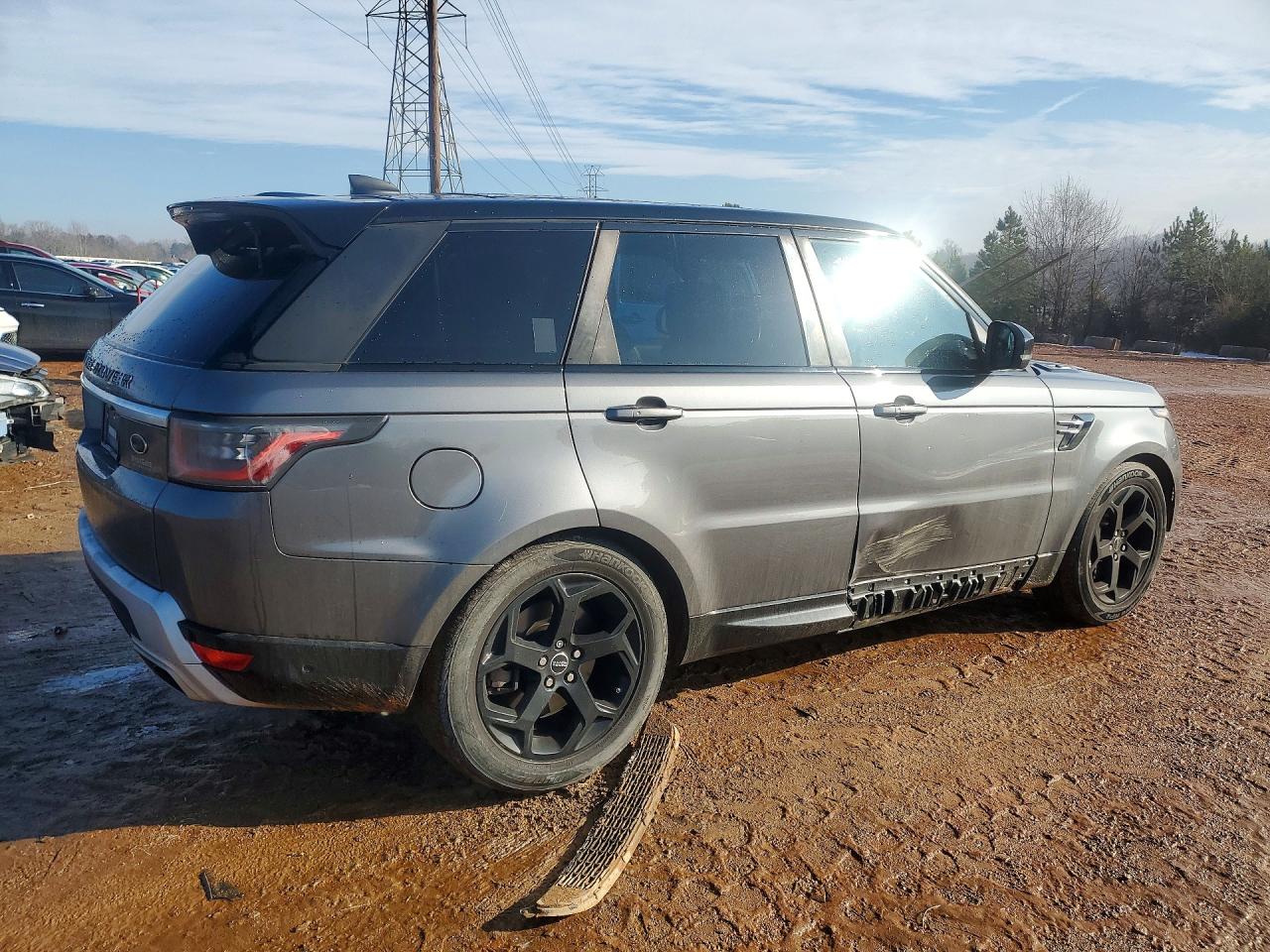 2018 LAND ROVER RANGE ROVER SPORT HSE photo 3