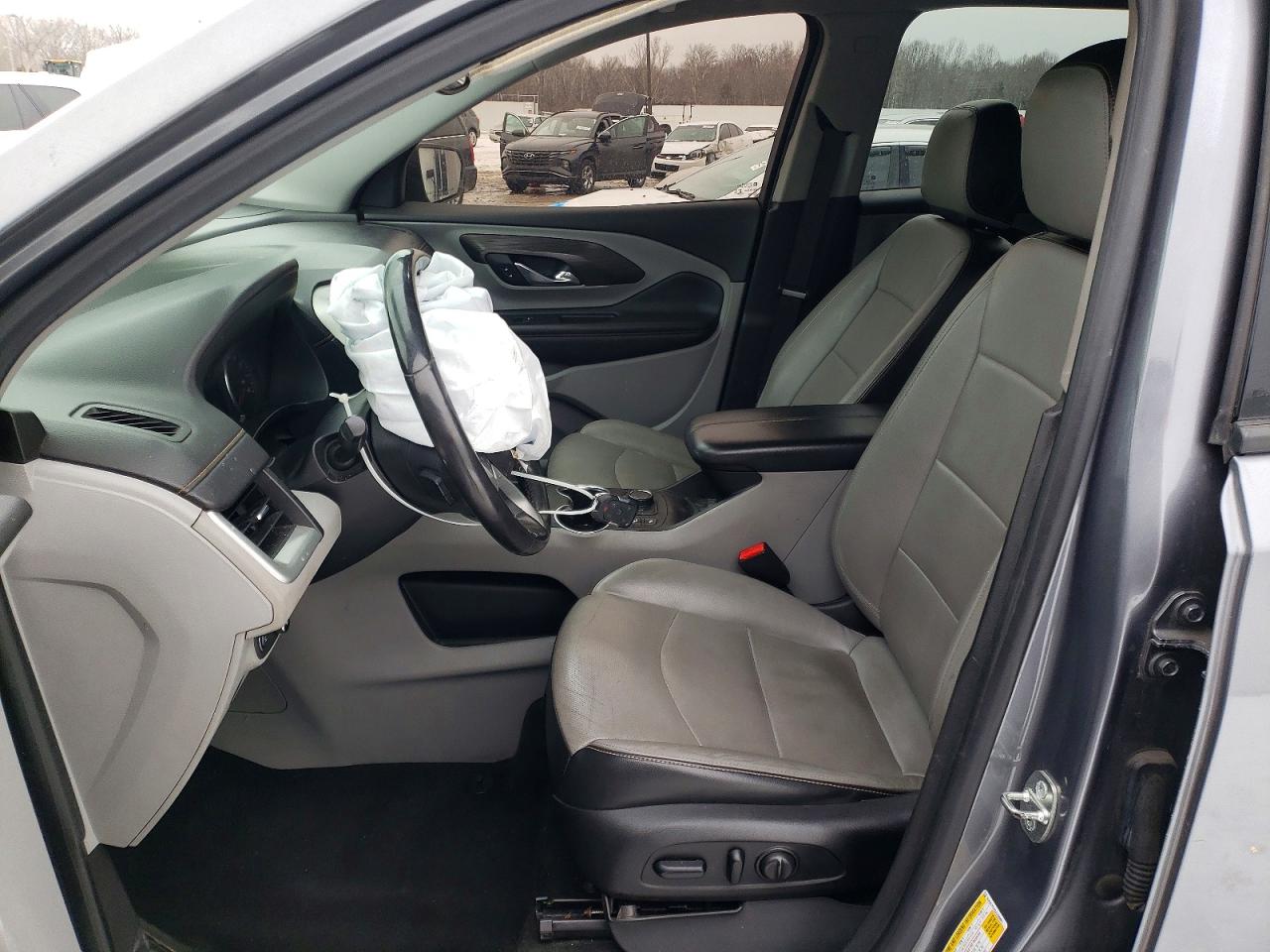 2018 GMC TERRAIN SLT photo 13