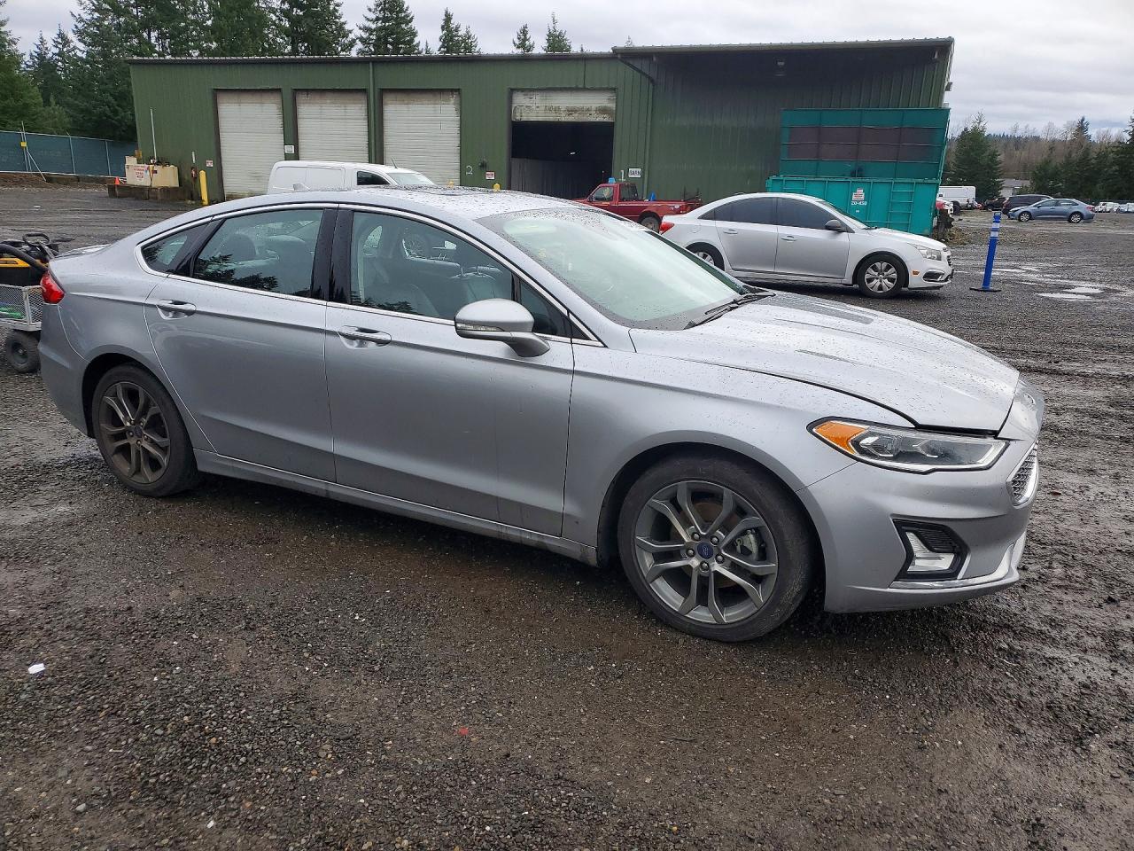 2020 FORD FUSION TITANIUM photo 4