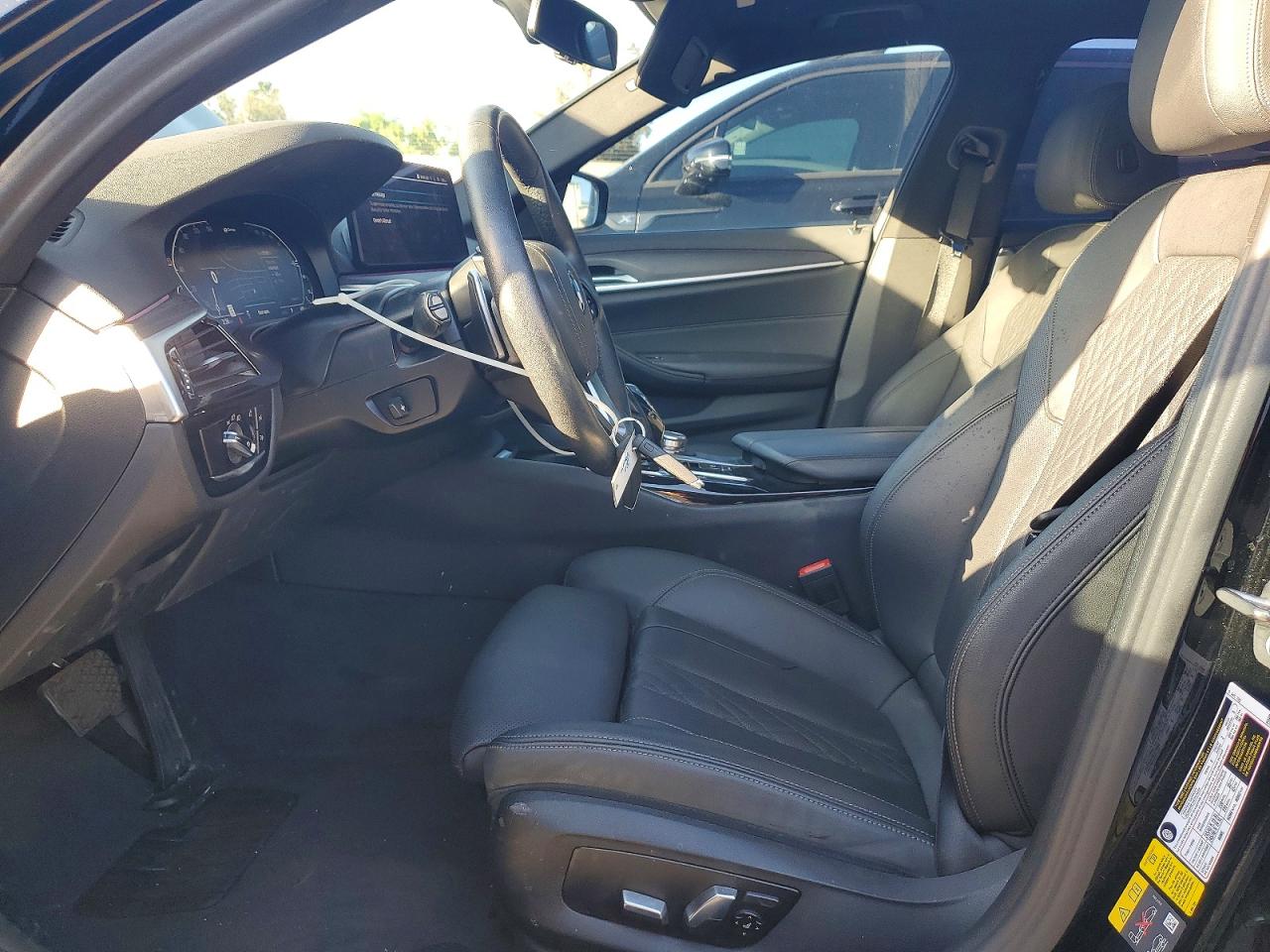 2023 BMW 530E photo 13