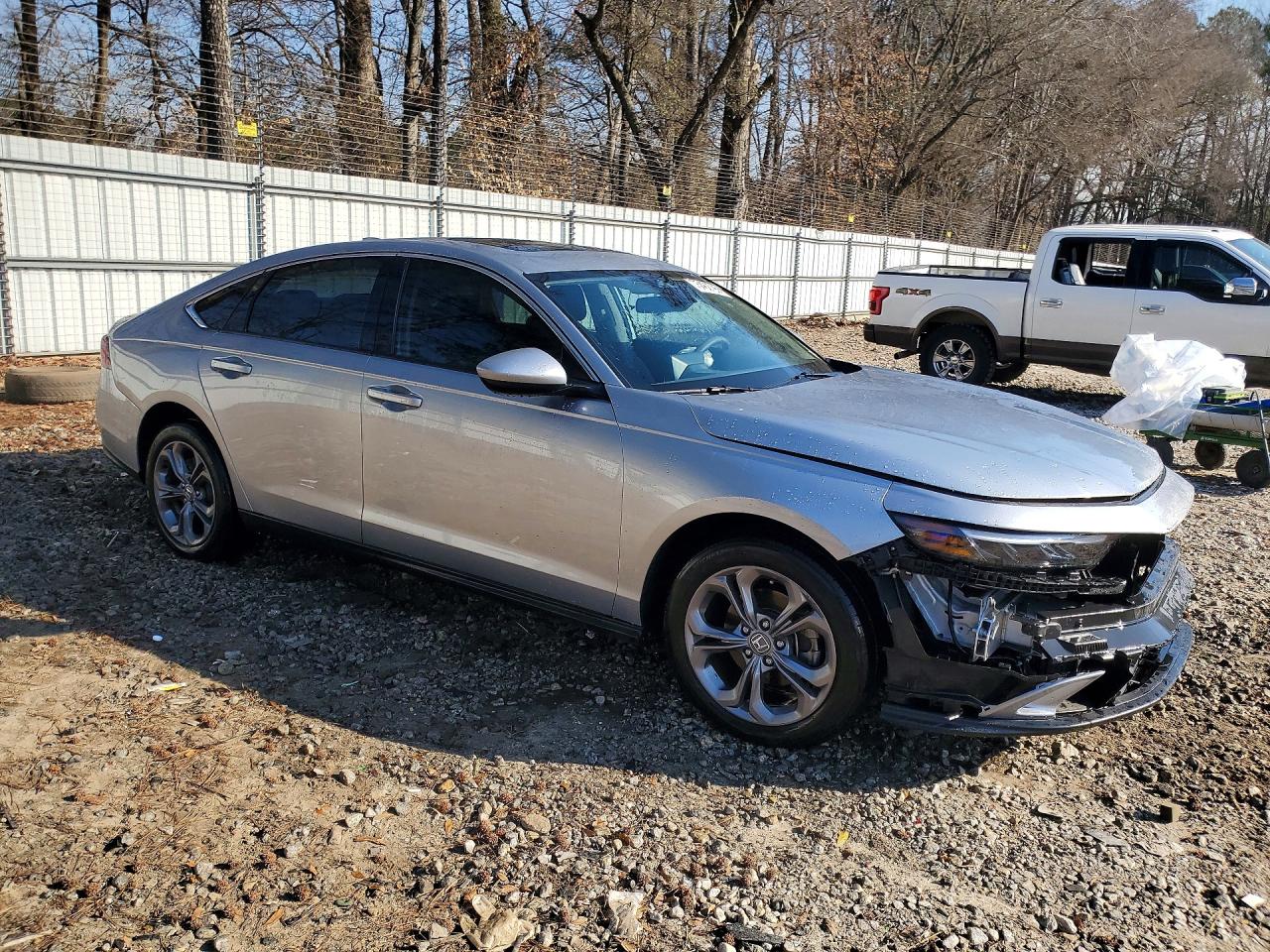 2024 HONDA ACCORD EX photo 7