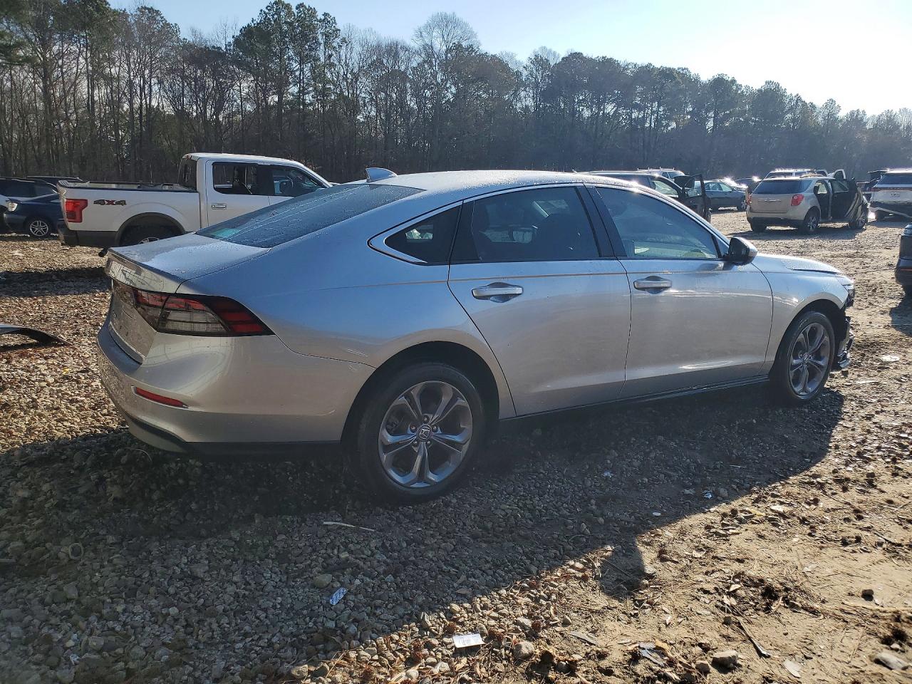 2024 HONDA ACCORD EX photo 5