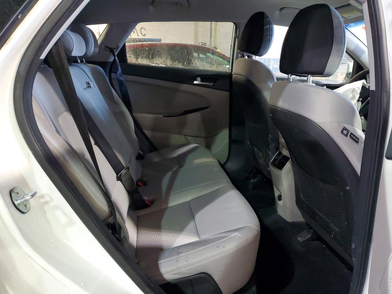 2020 HYUNDAI TUCSON SEL photo 11